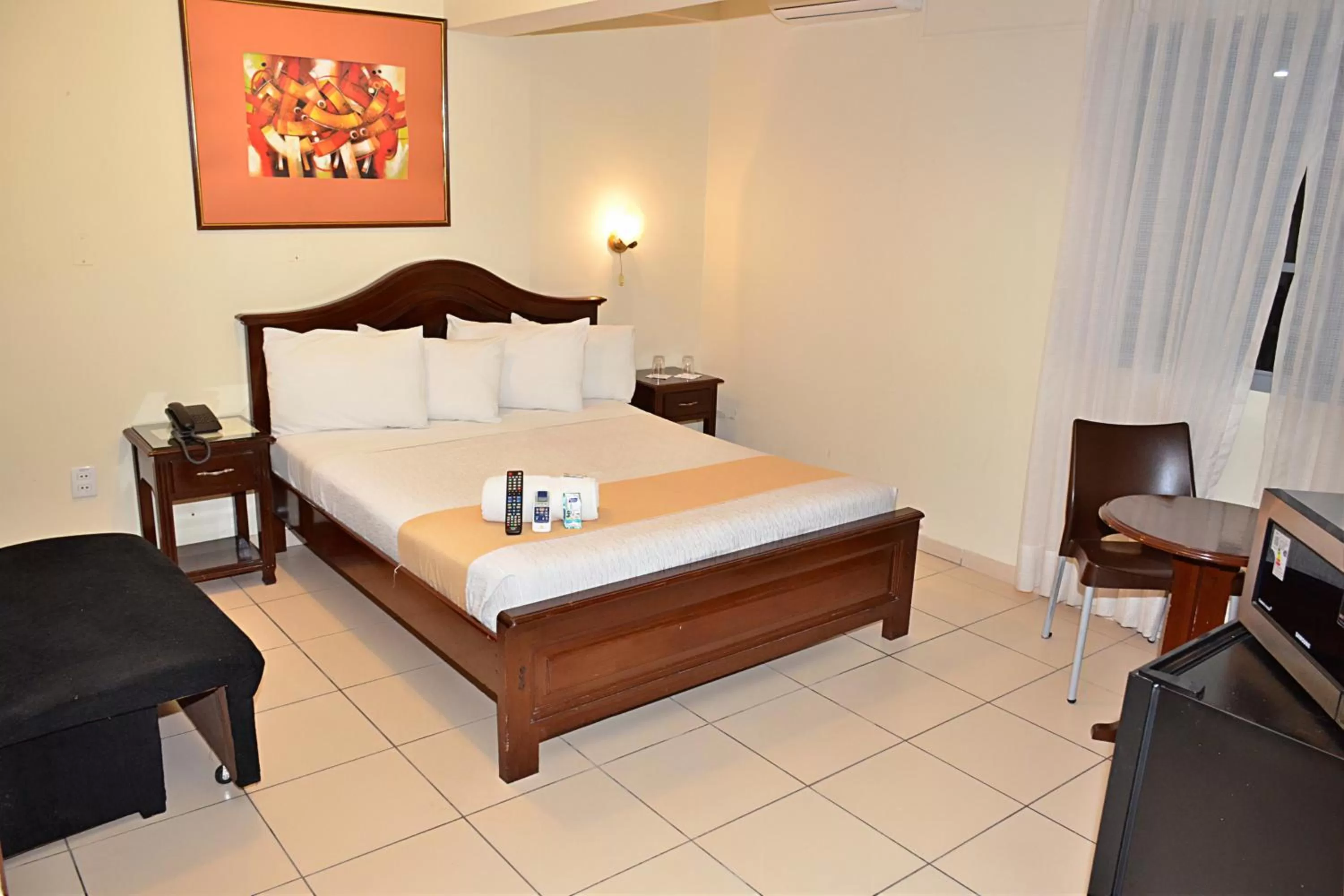 Photo of the whole room, Bed in La Siesta Hotel