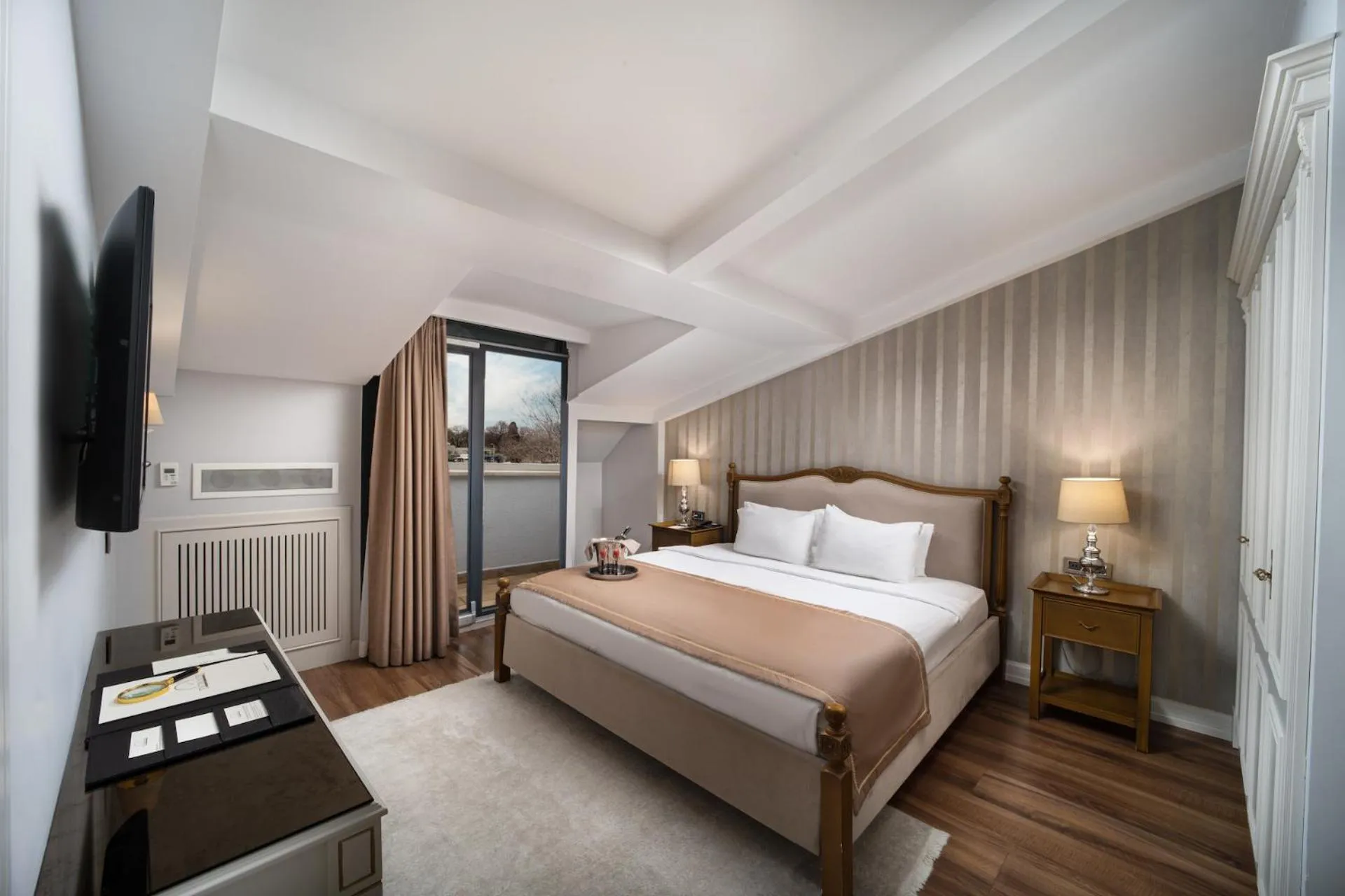 Bed in The Time Hotel Marina