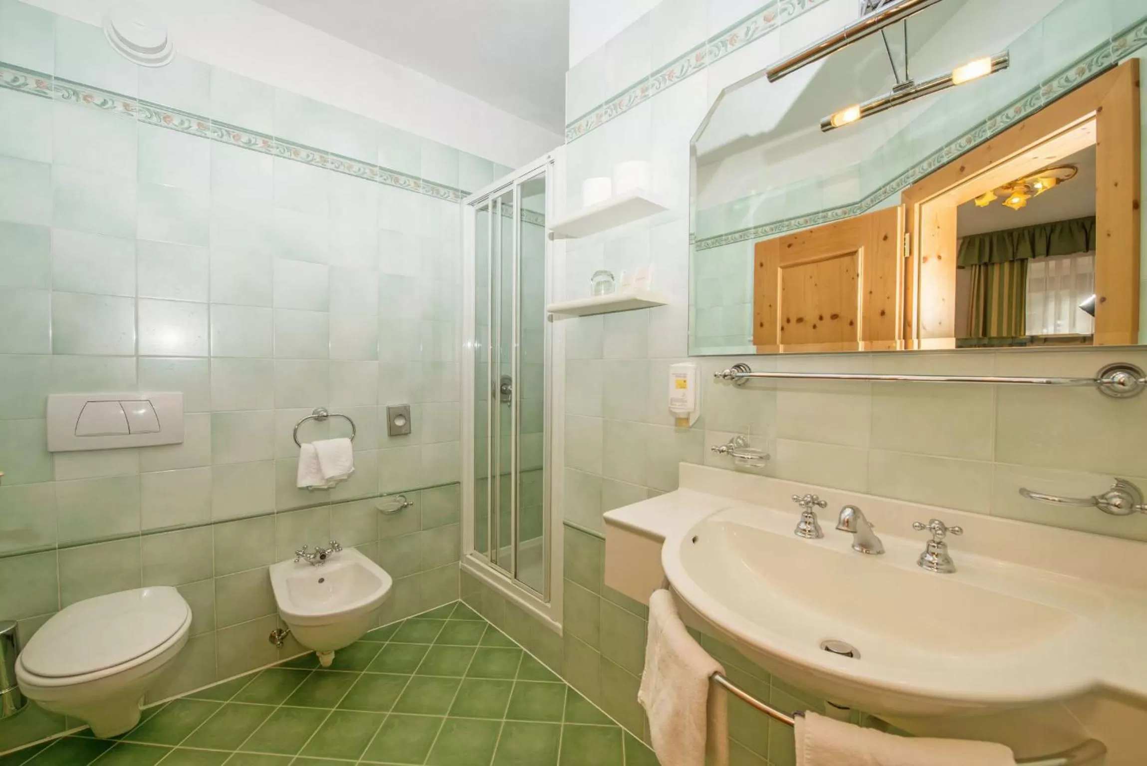 Photo of the whole room in Santeshotel