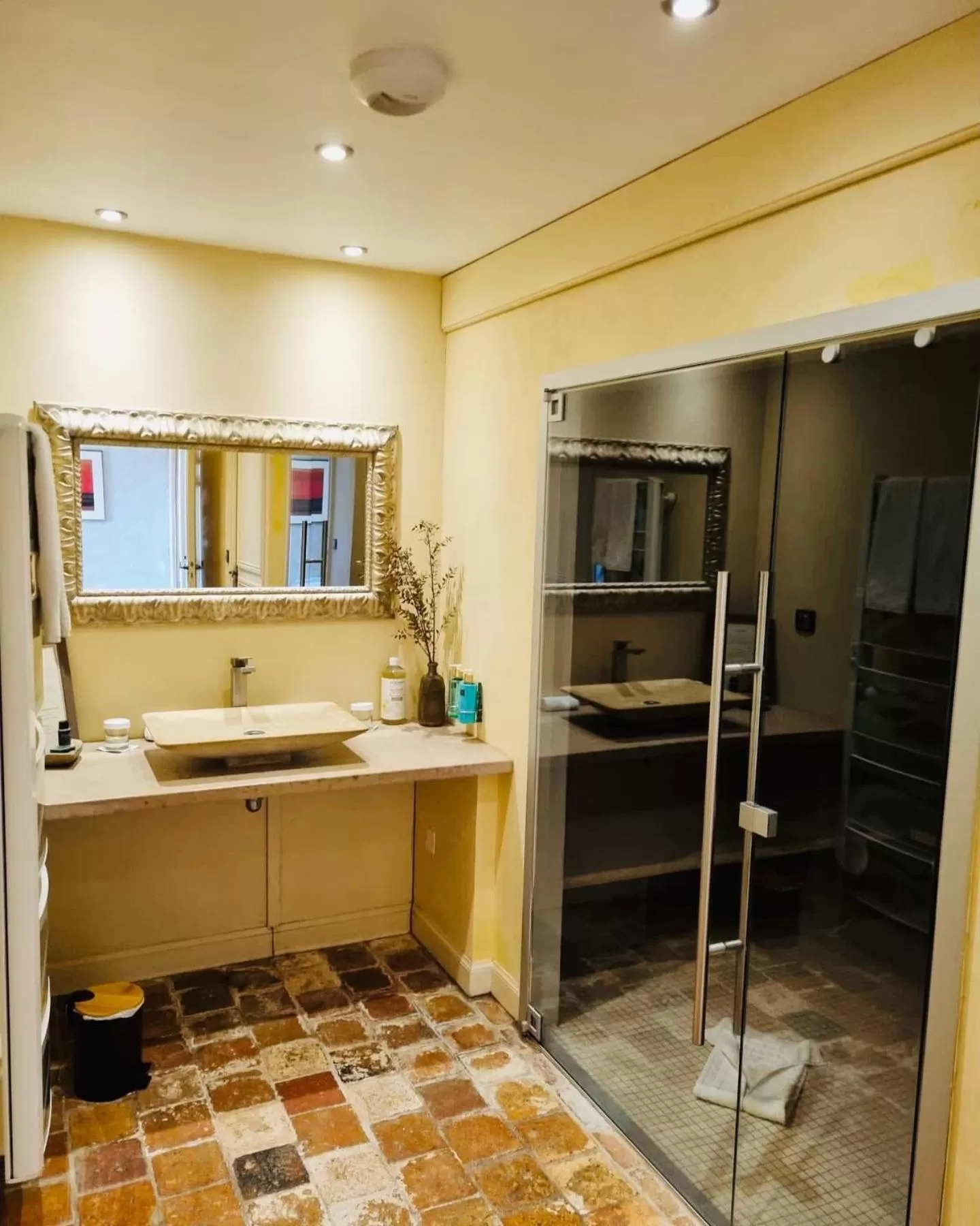 Steam room in Le Manoir des Impressionnistes - Bord de Mer