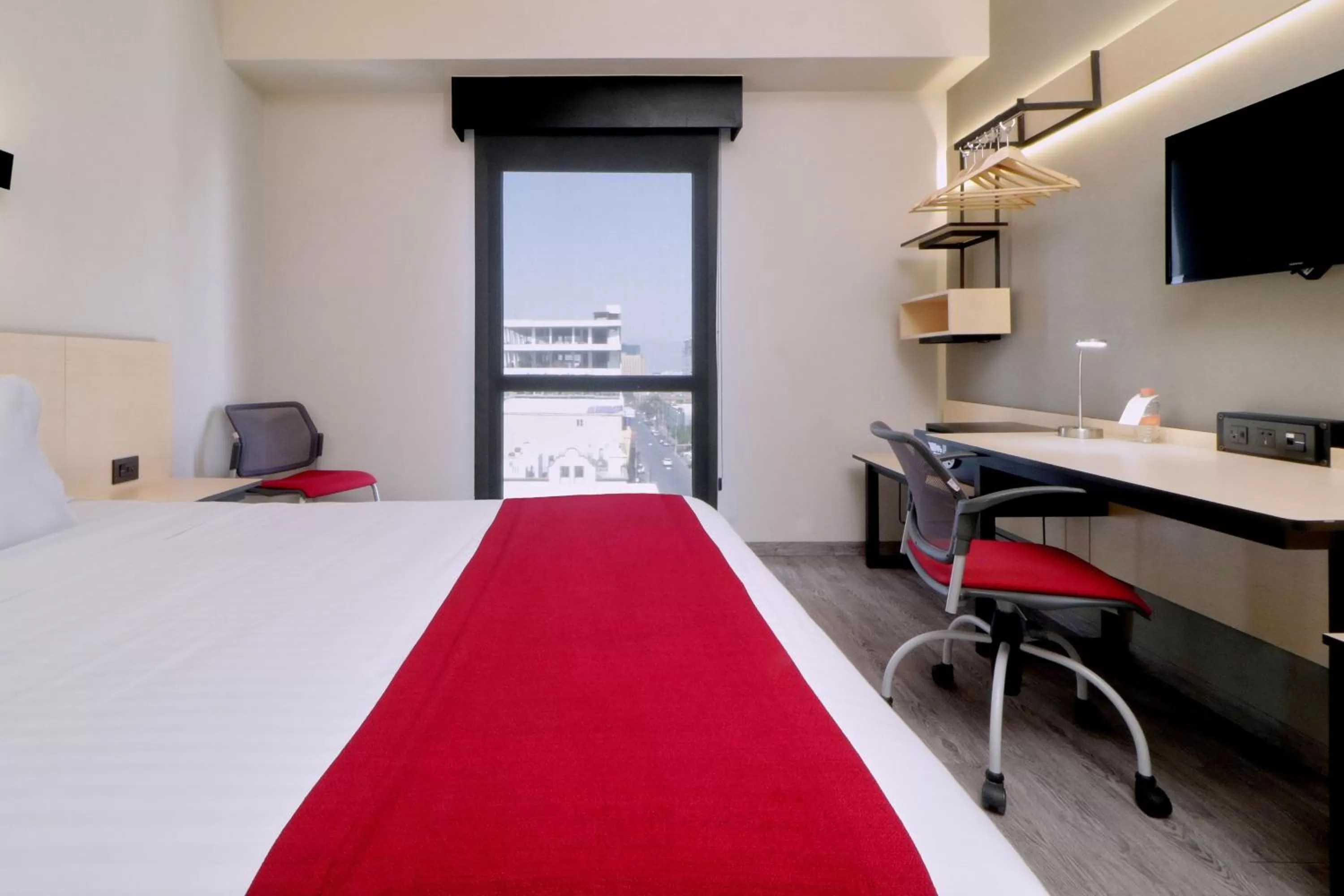 Photo of the whole room, Bed in City Express Plus by Marriott Monterrey Galerías