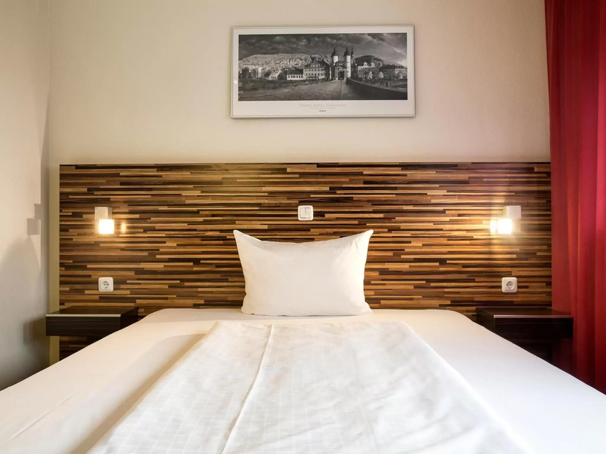 Superior Queen Room in hotelo Heidelberg Superior Queen Room in hotelo Heidelberg