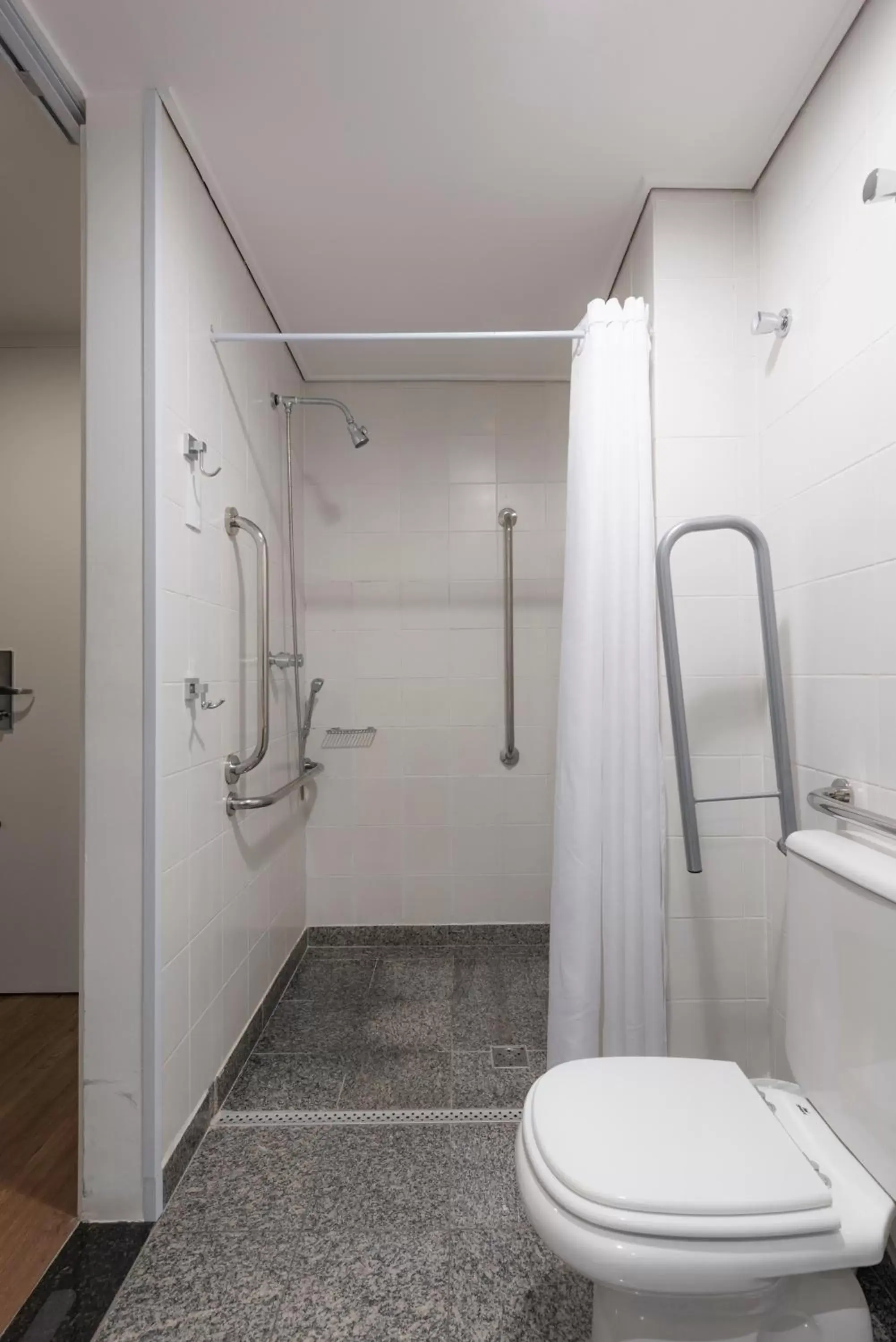 Double Room - Disability Access in Monreale Plus Midtown Campinas Double Room - Disability Access in Monreale Plus Midtown Campinas