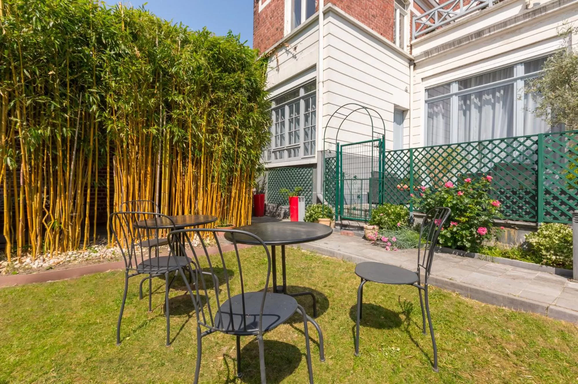Garden in Au Chat Qui Dort Lille - Villa Gounod