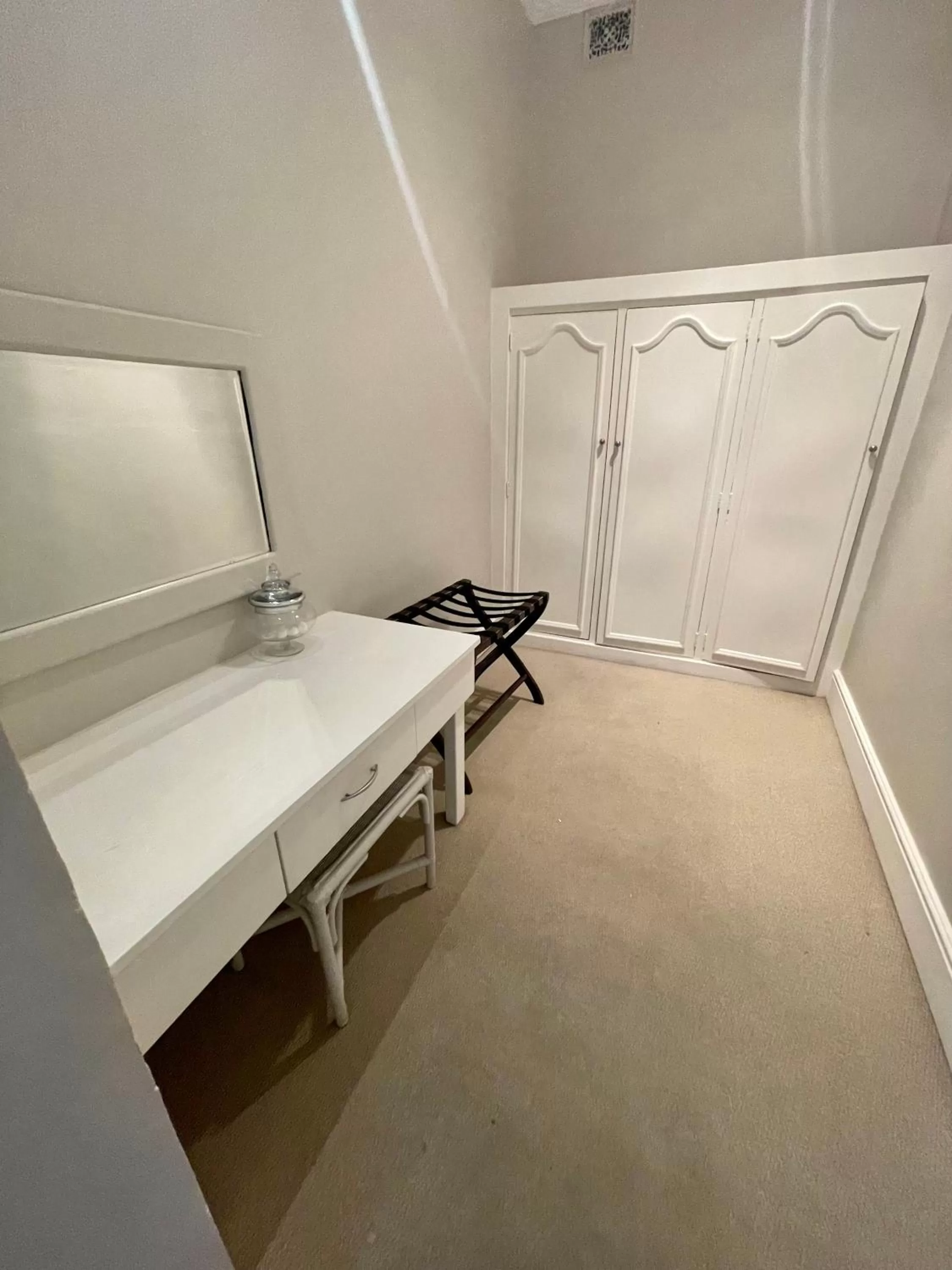 Property building in 11 WESTCLIFF RENTALS