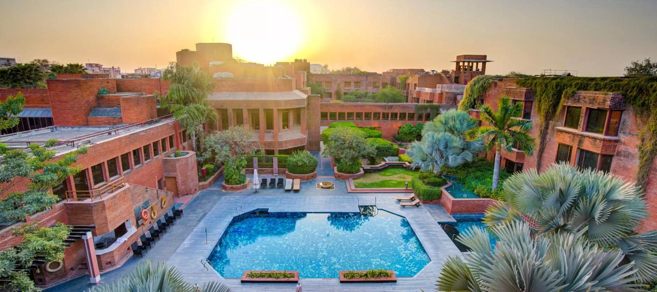 Property building in ITC Mughal, A Luxury Collection Resort & Spa, Agra