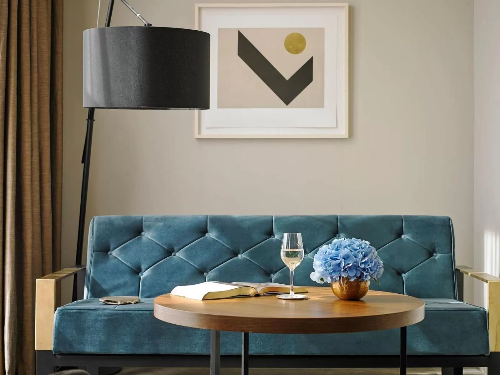 Seating area in Newpark Hotel