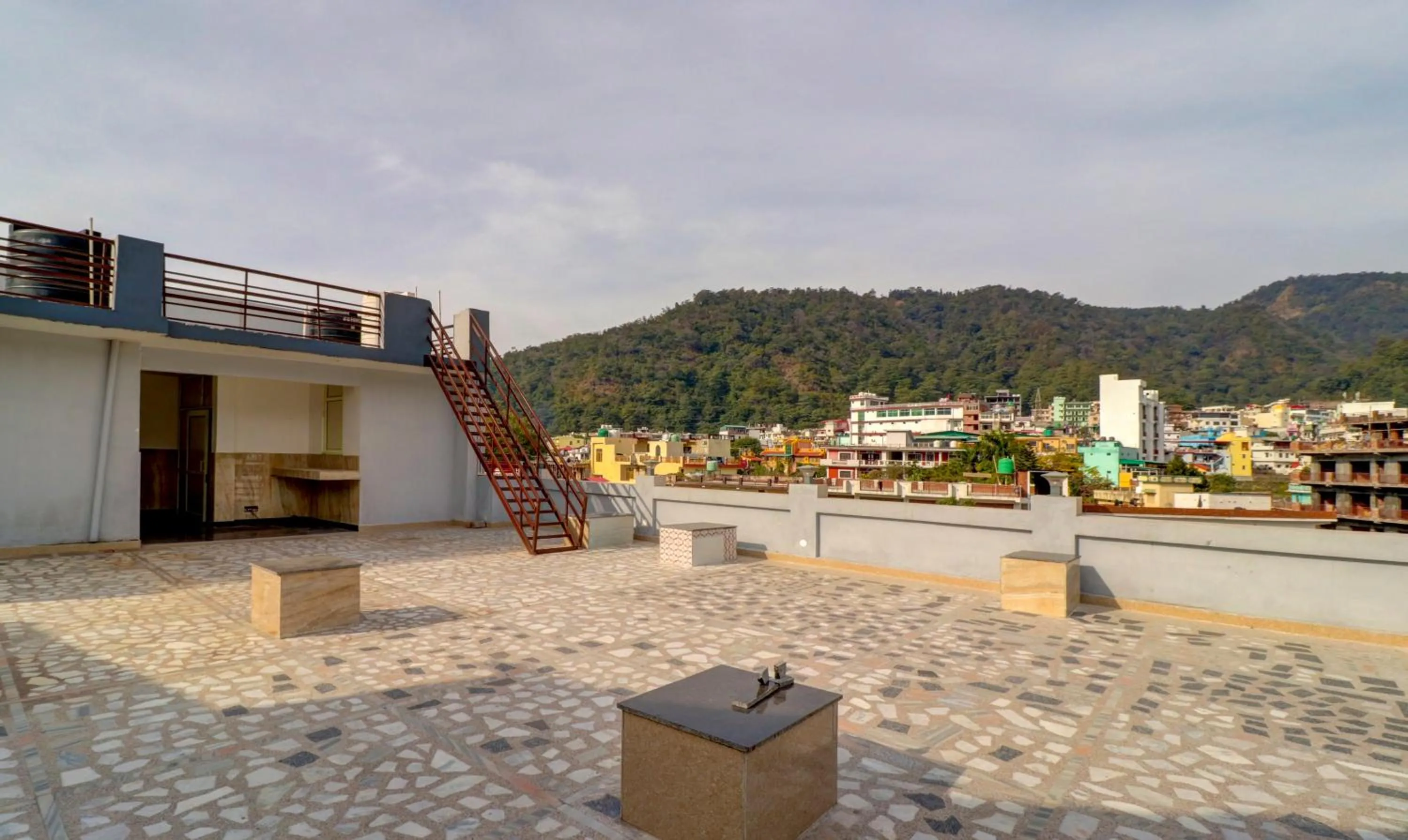 Balcony/Terrace in Itsy Hotels NV, Tapovan