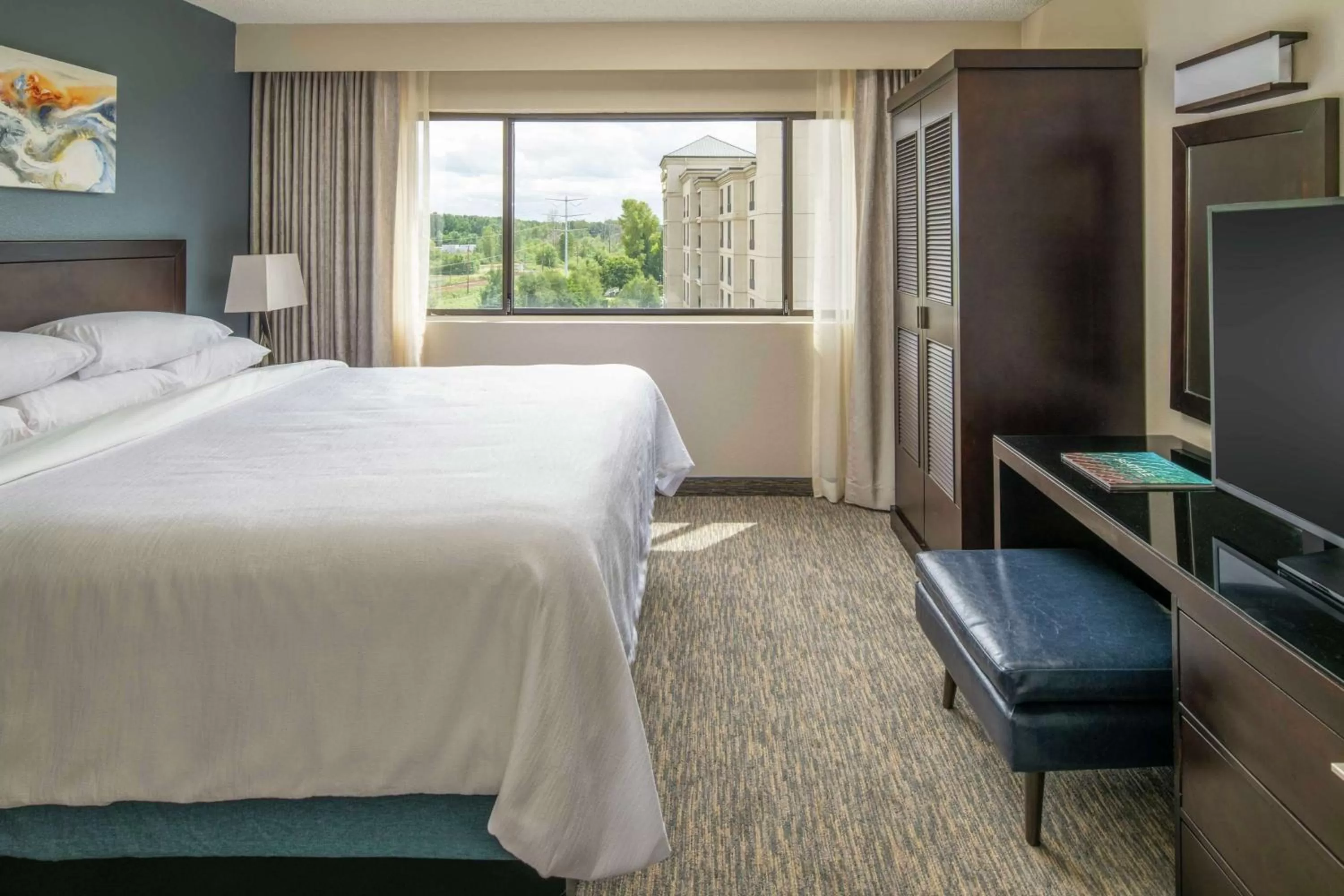 Bedroom, Bed in Embassy Suites By Hilton Seattle - Tacoma International Airport