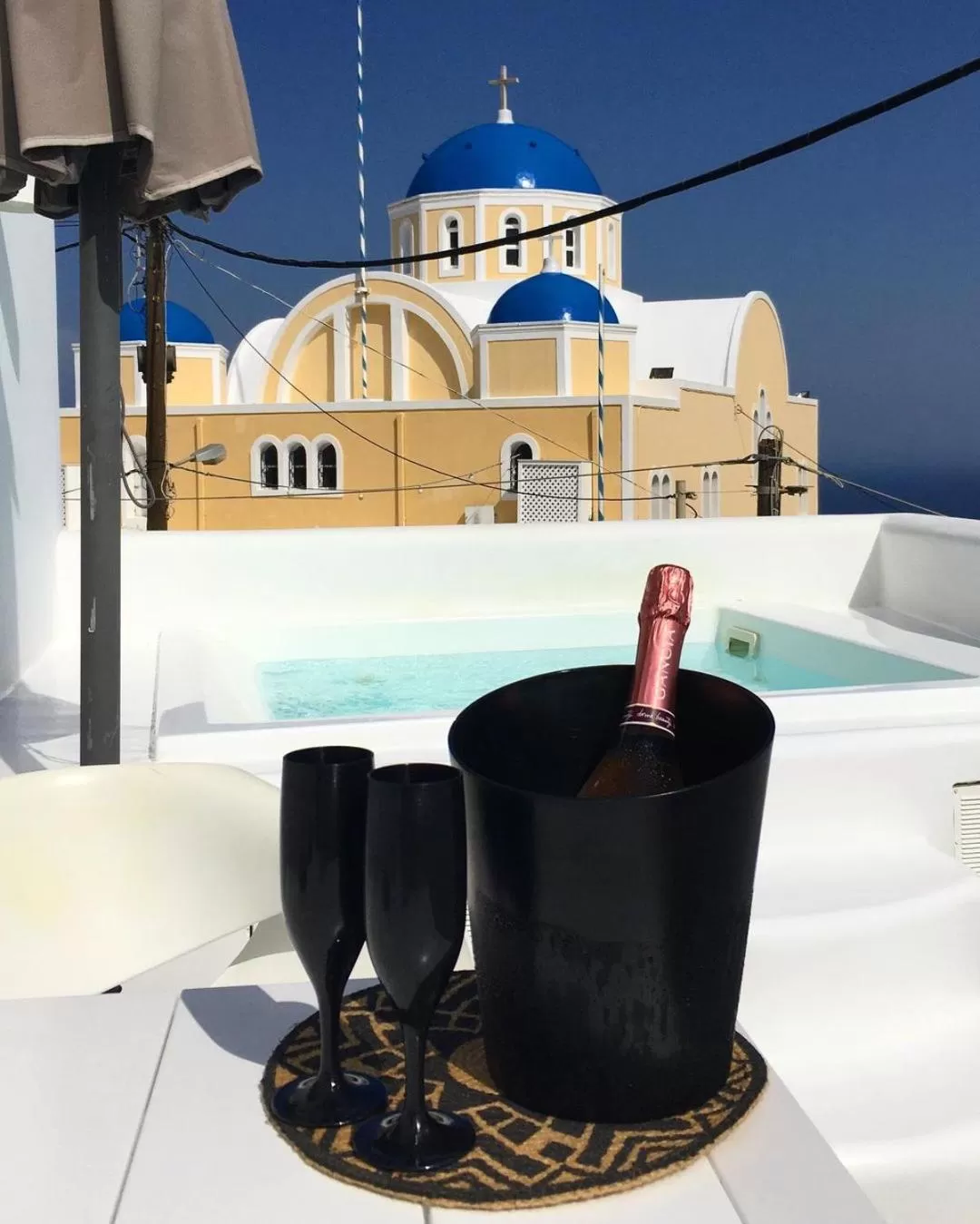 Patio in Eternity Suites Santorini