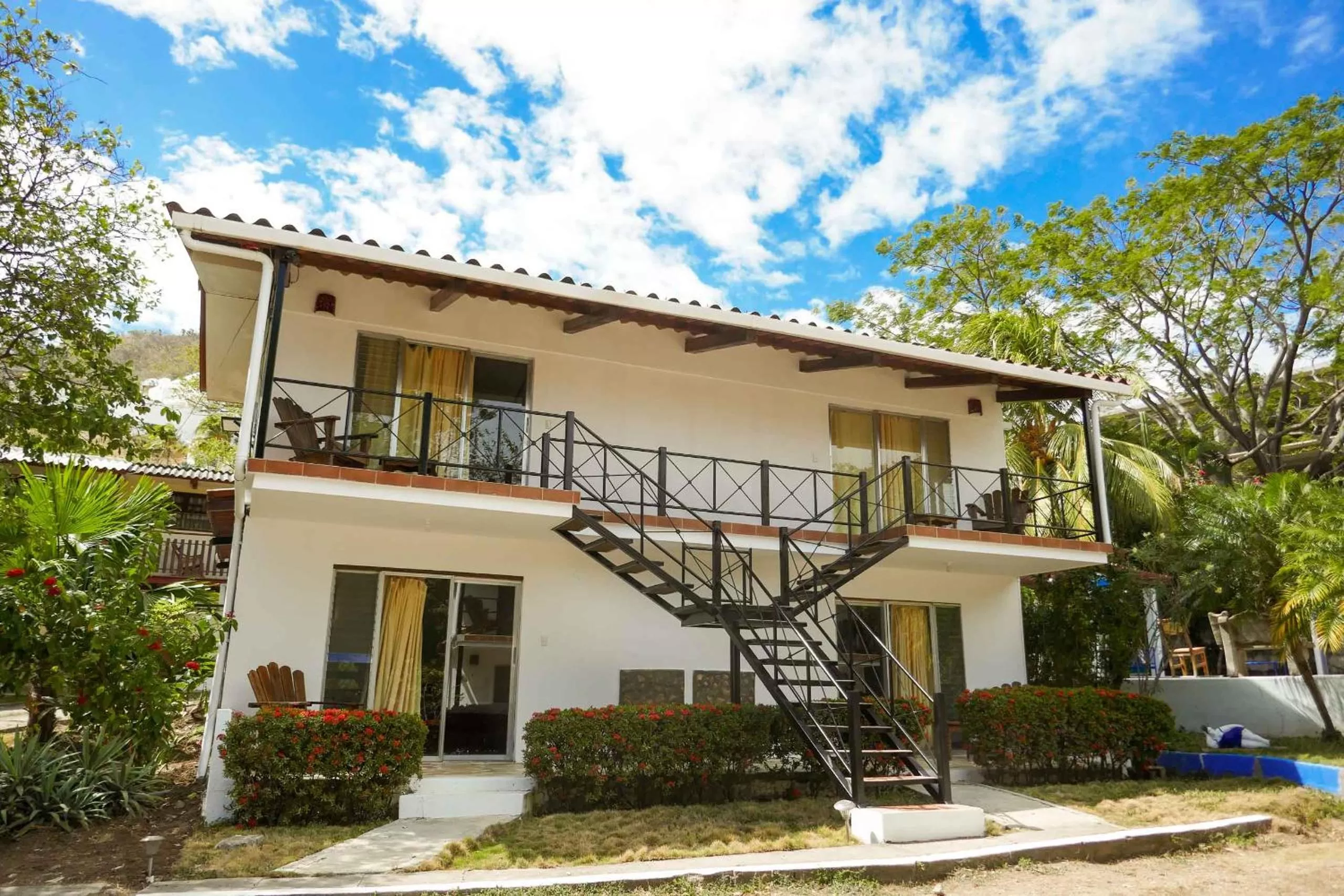 Patio in El Pacifico Hotel