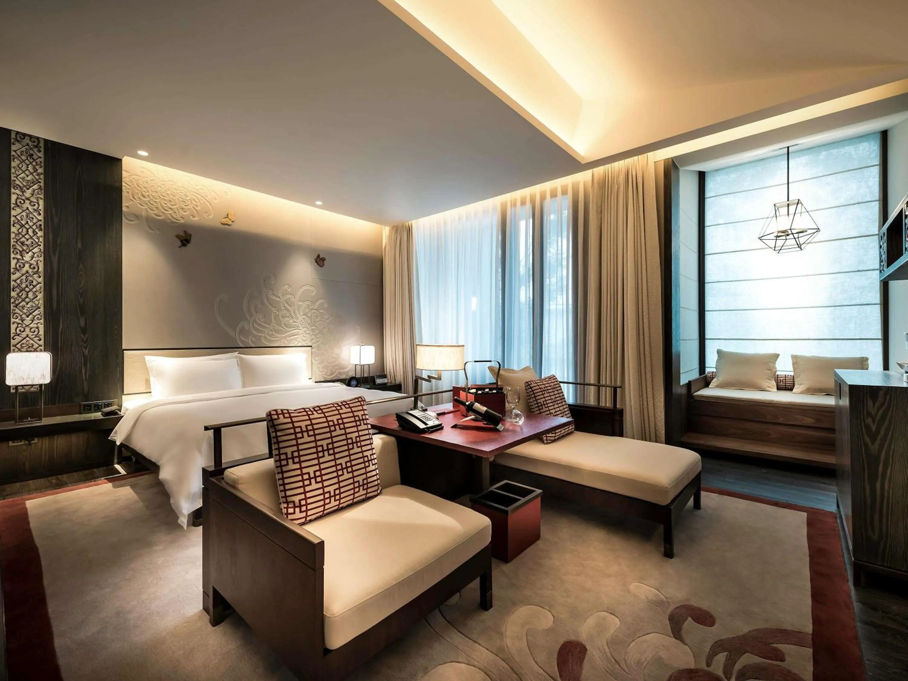 Photo of the whole room, Bed in Pullman Kaifeng Jianye