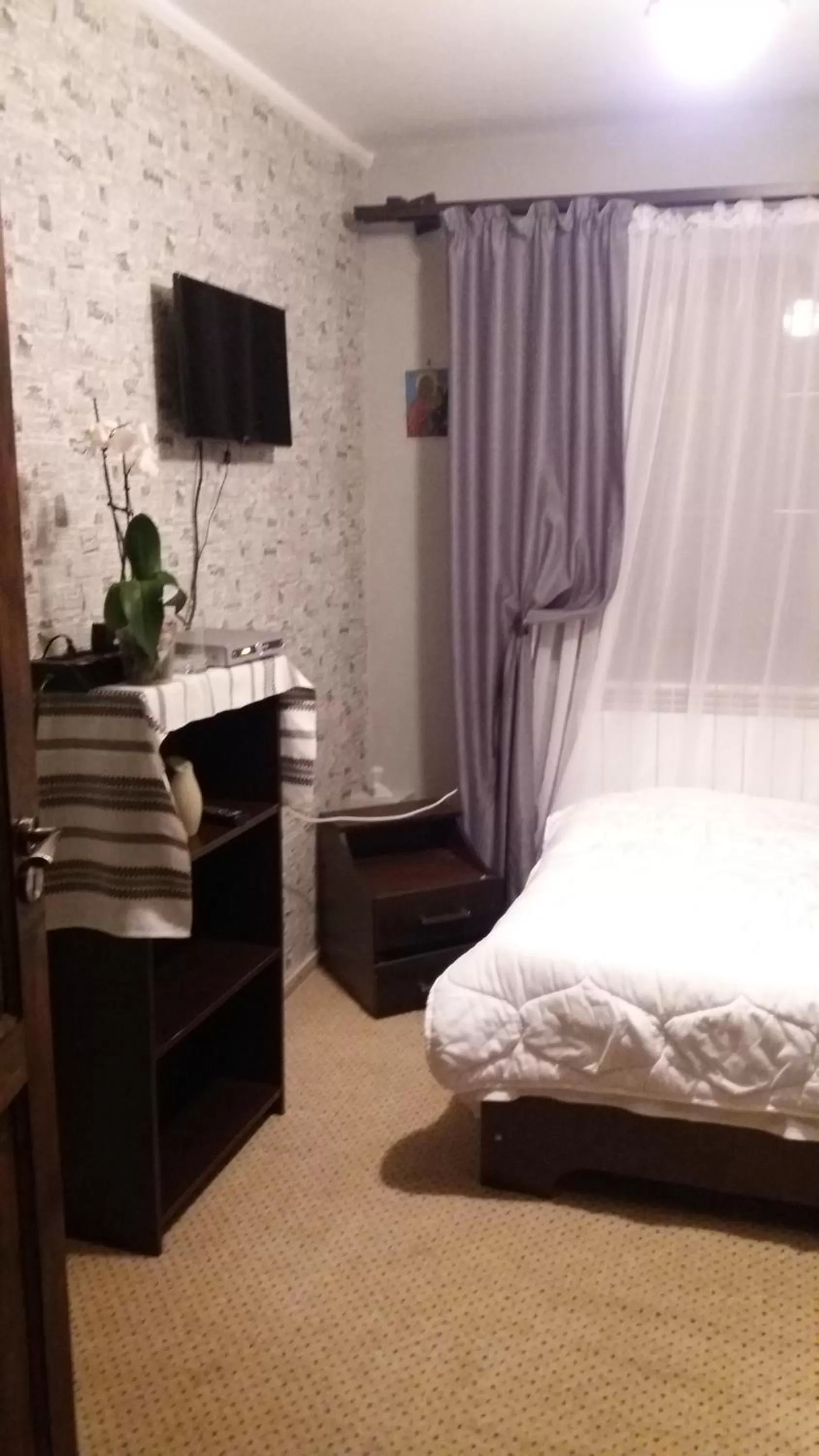 Bed in Pensiunea Taverna Bucium