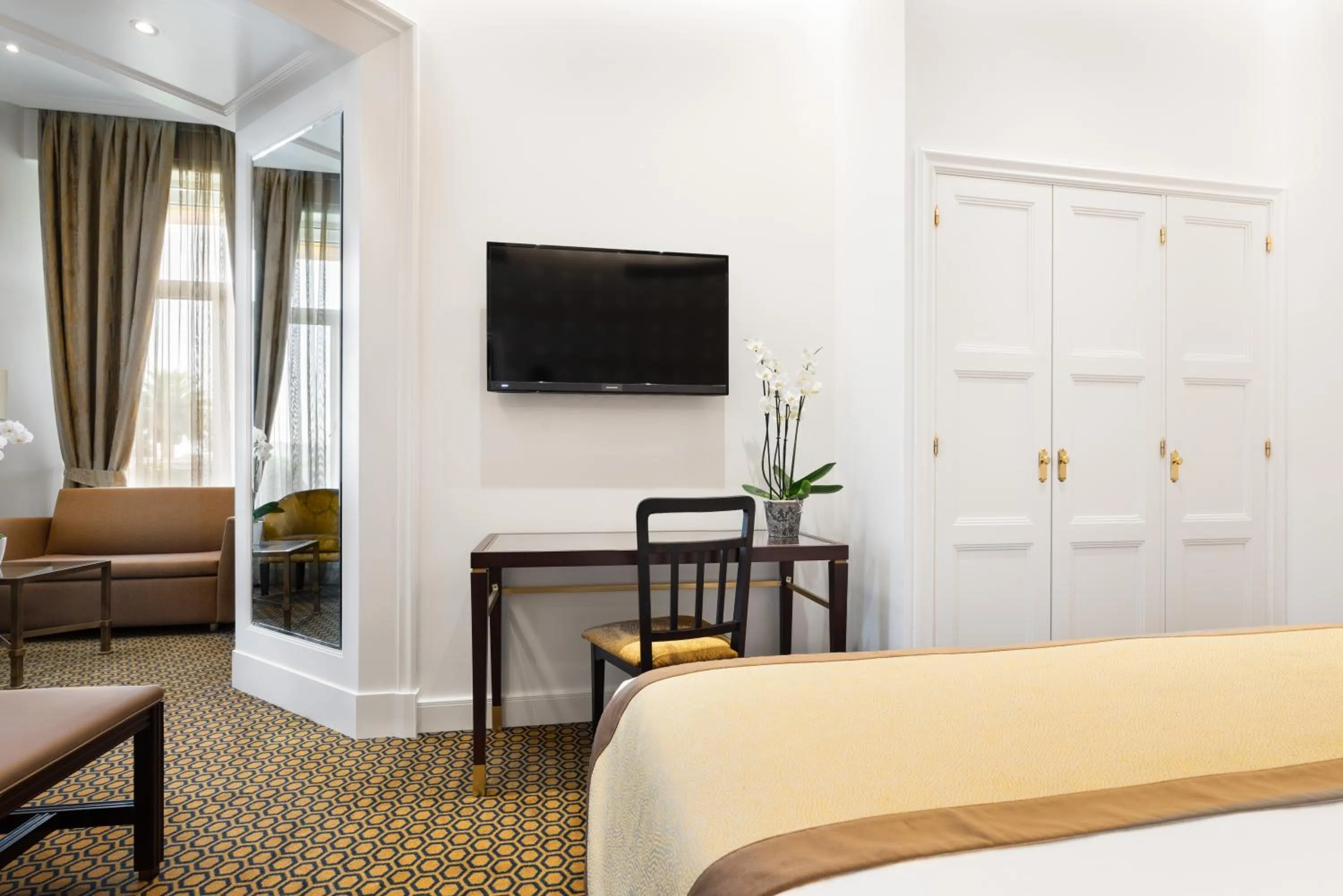 Bedroom, Bed in Eurostars Gran Hotel La Toja