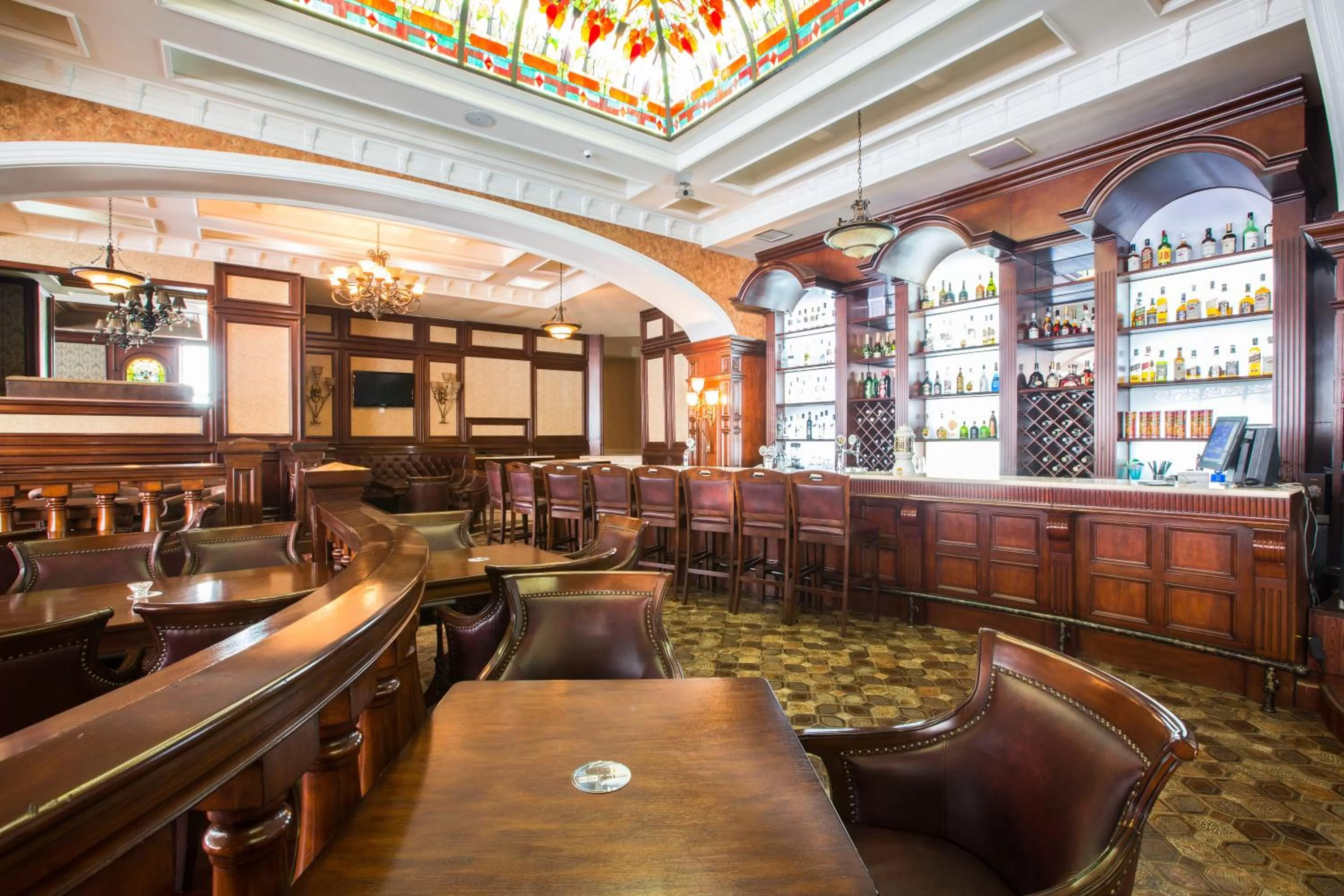 Restaurant/places to eat in Bishrelt Hotel