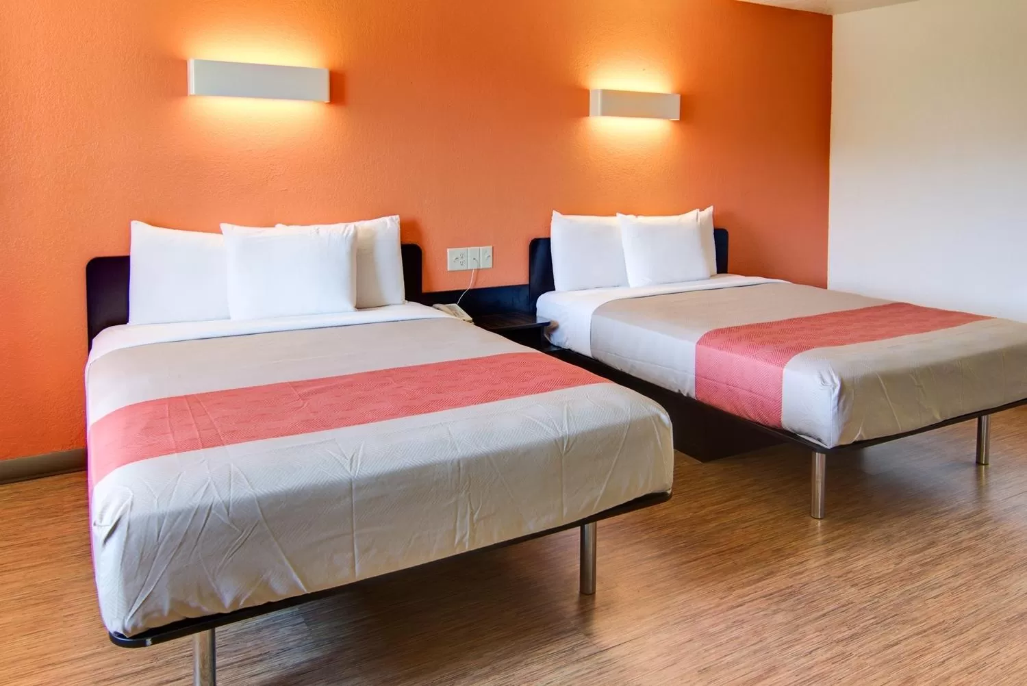 Bed in Motel 6-Mount Pleasant, TX