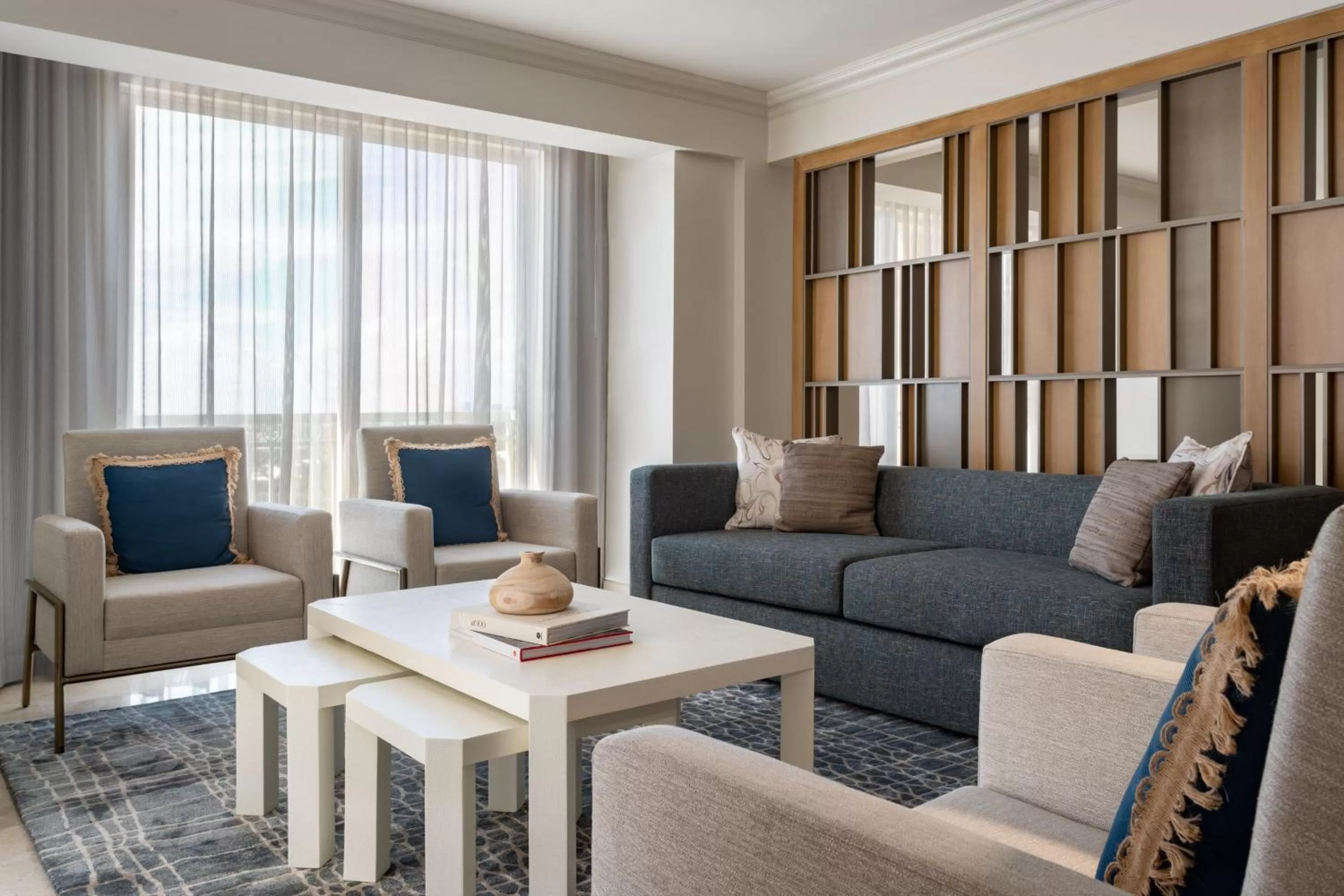 Lounge or bar in The Ritz-Carlton Key Biscayne, Miami