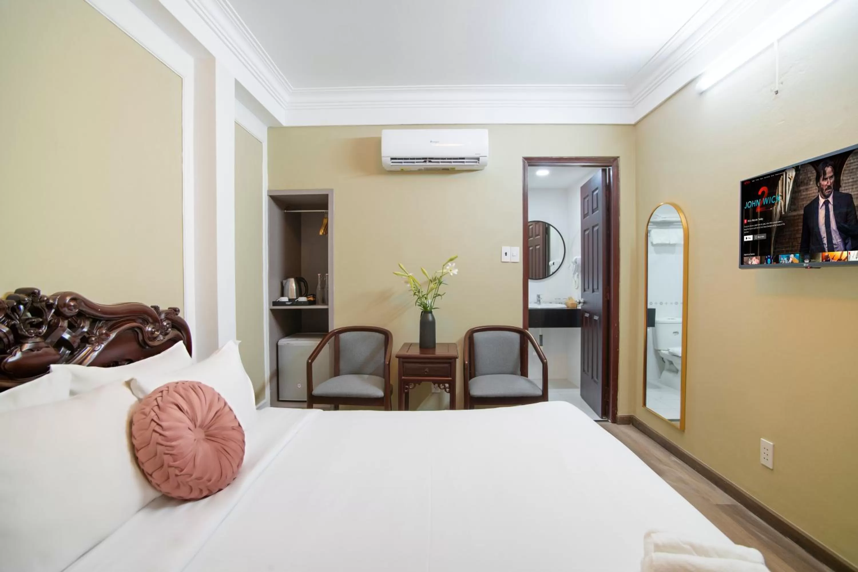 Bed in SAZI BEN THANH Hotel HCM