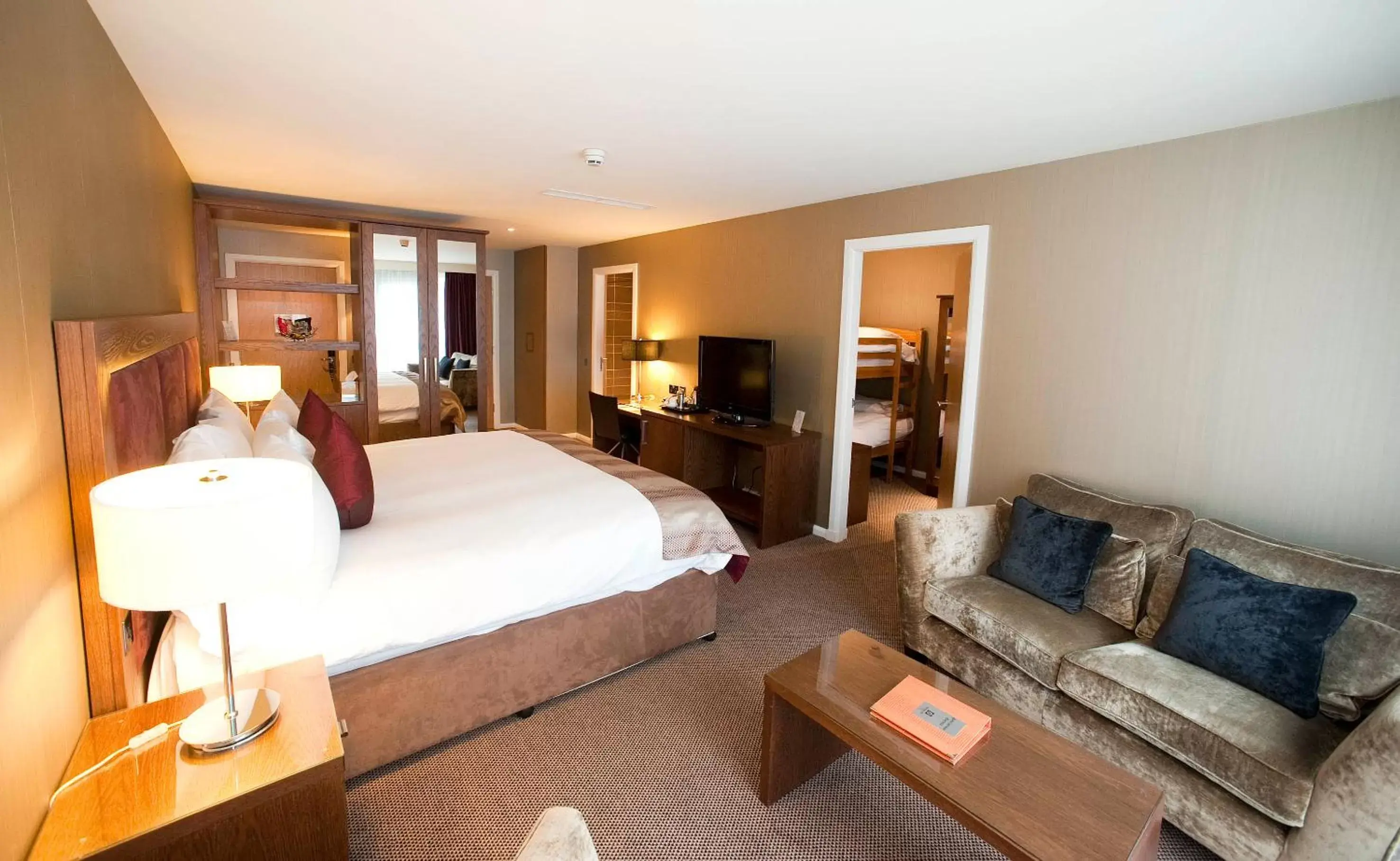 Executive Family Room with Patio and Bunk Beds in Kingsmills Hotel Executive Family Room with Patio and Bunk Beds in Kingsmills Hotel