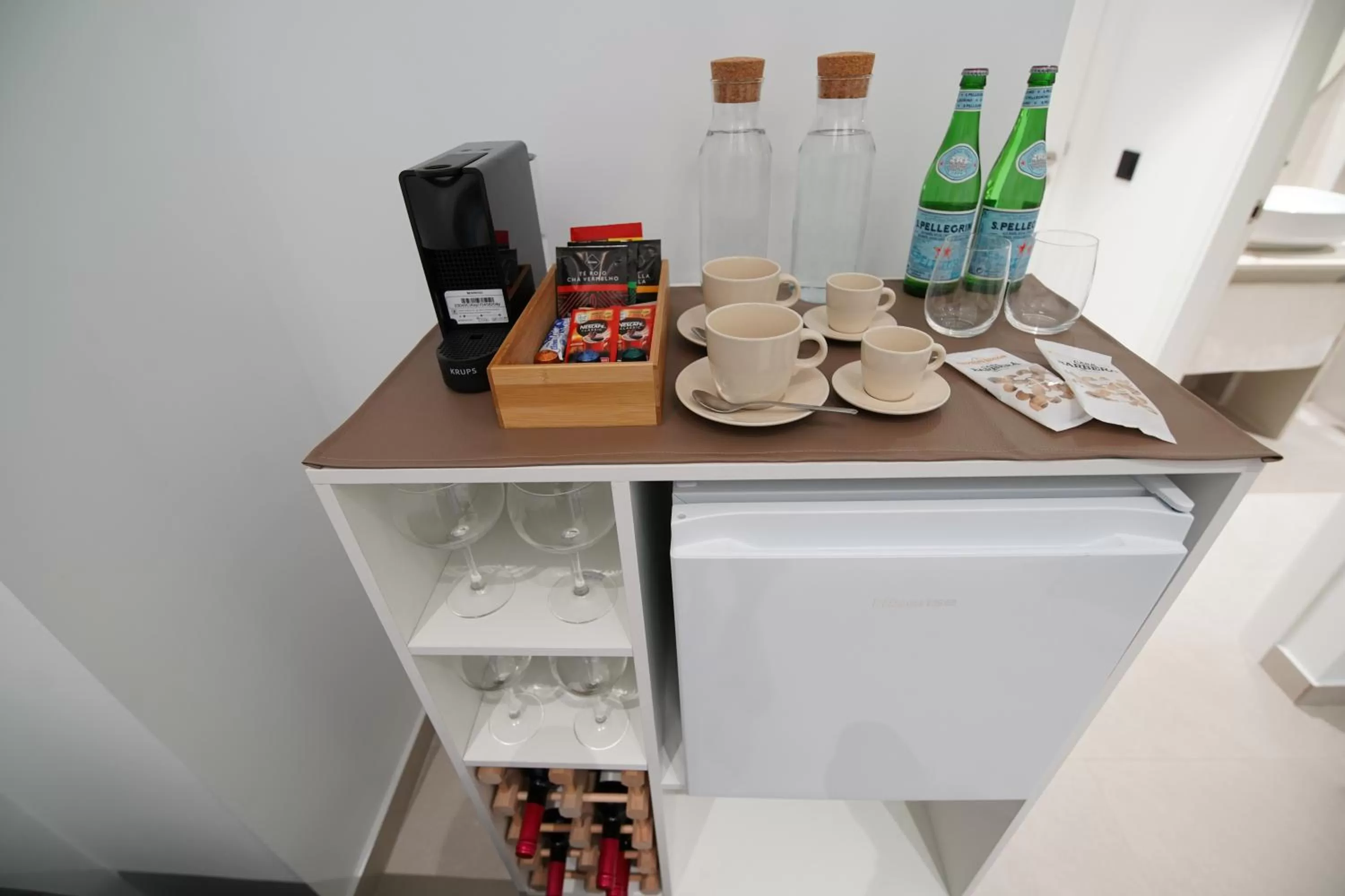 Coffee/tea facilities in BET Apartments - Suites Puerto Valencia