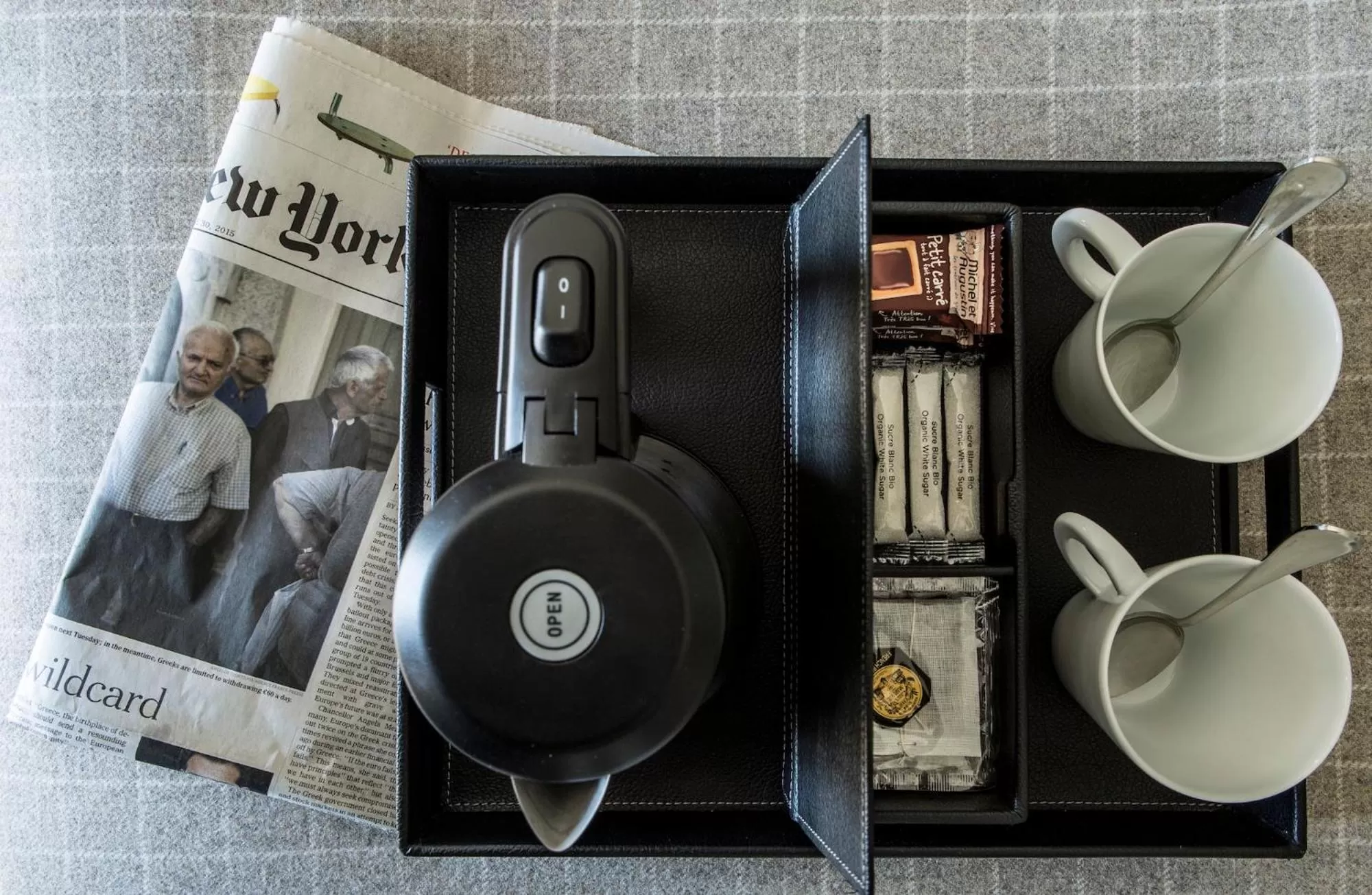 Coffee/tea facilities in Hôtel de la Place du Louvre - Esprit de France
