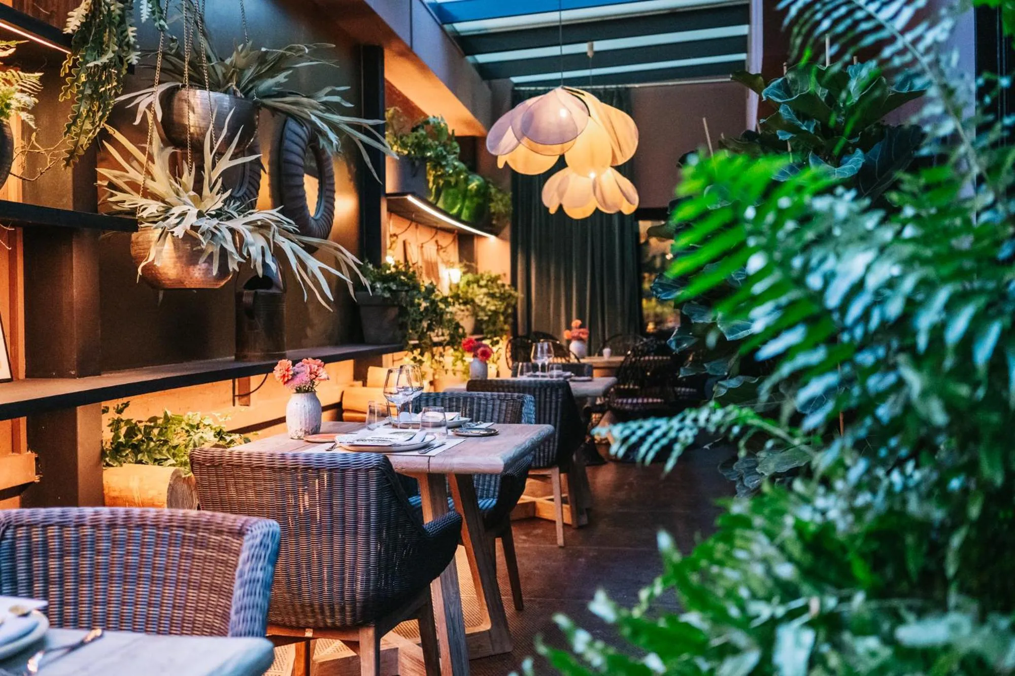 Restaurant/places to eat in Barceló Oviedo Cervantes