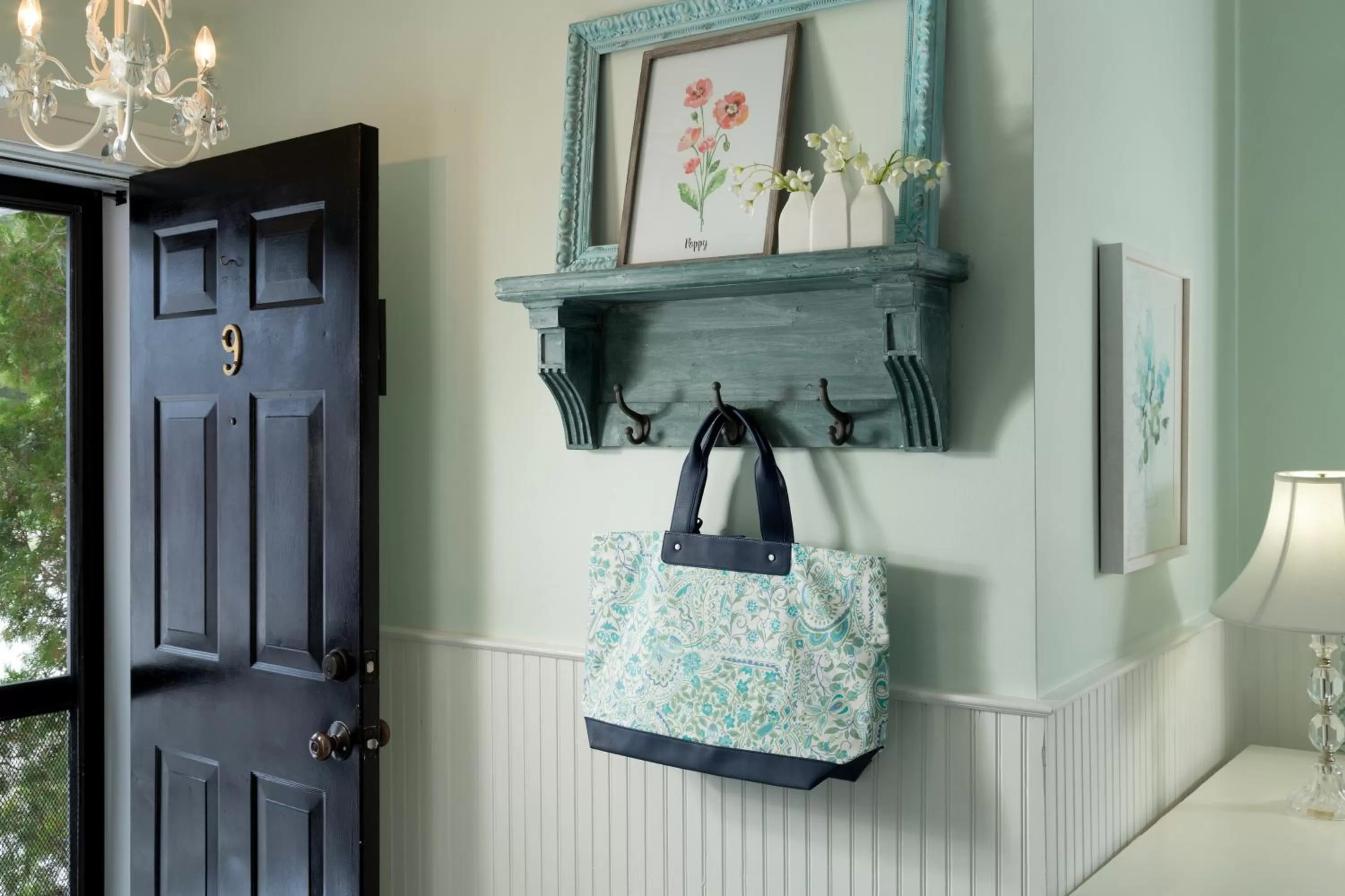 Decorative detail in Four Chimneys Inn
