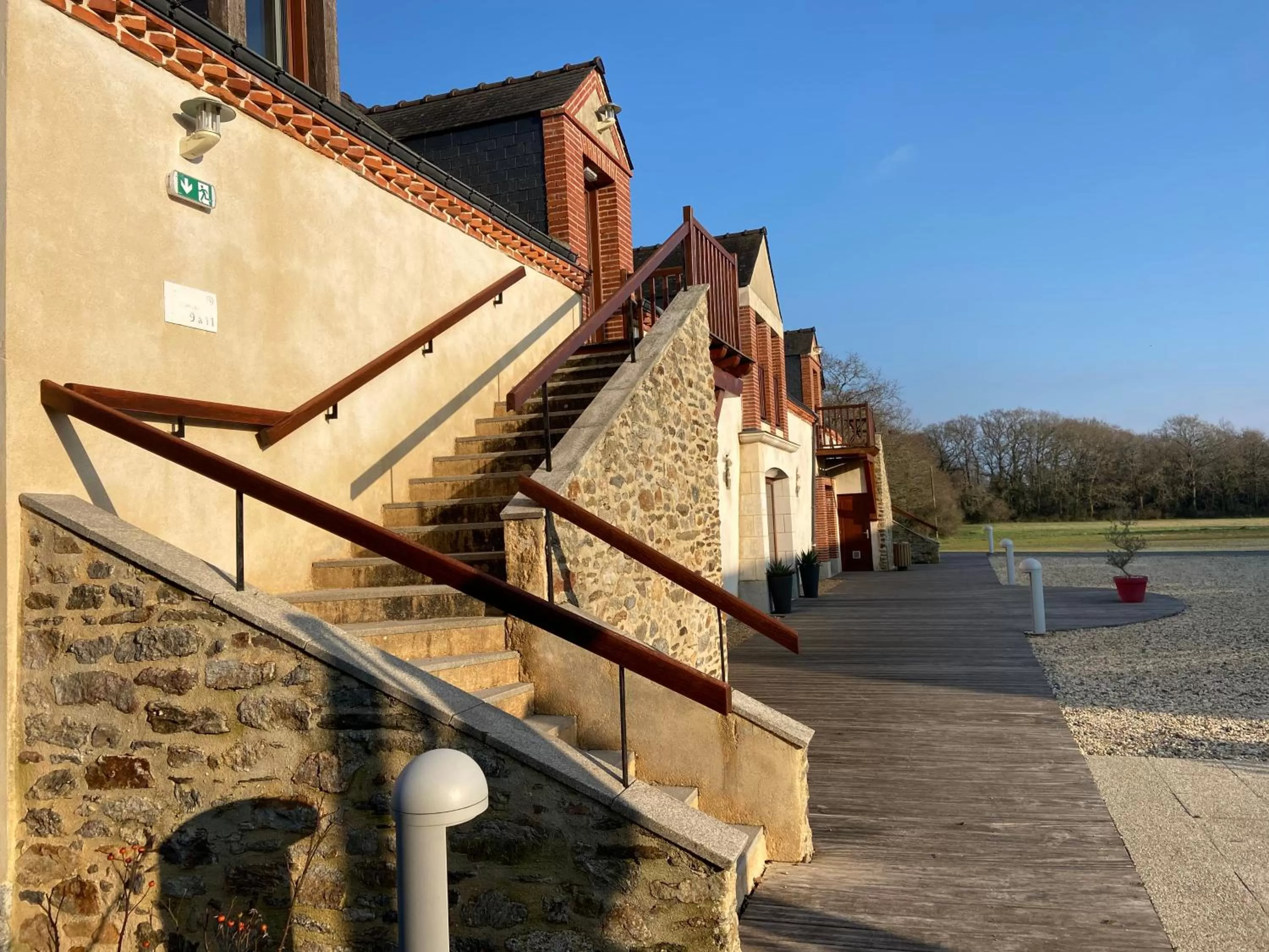 Property Building in La Ferme Du Blanchot