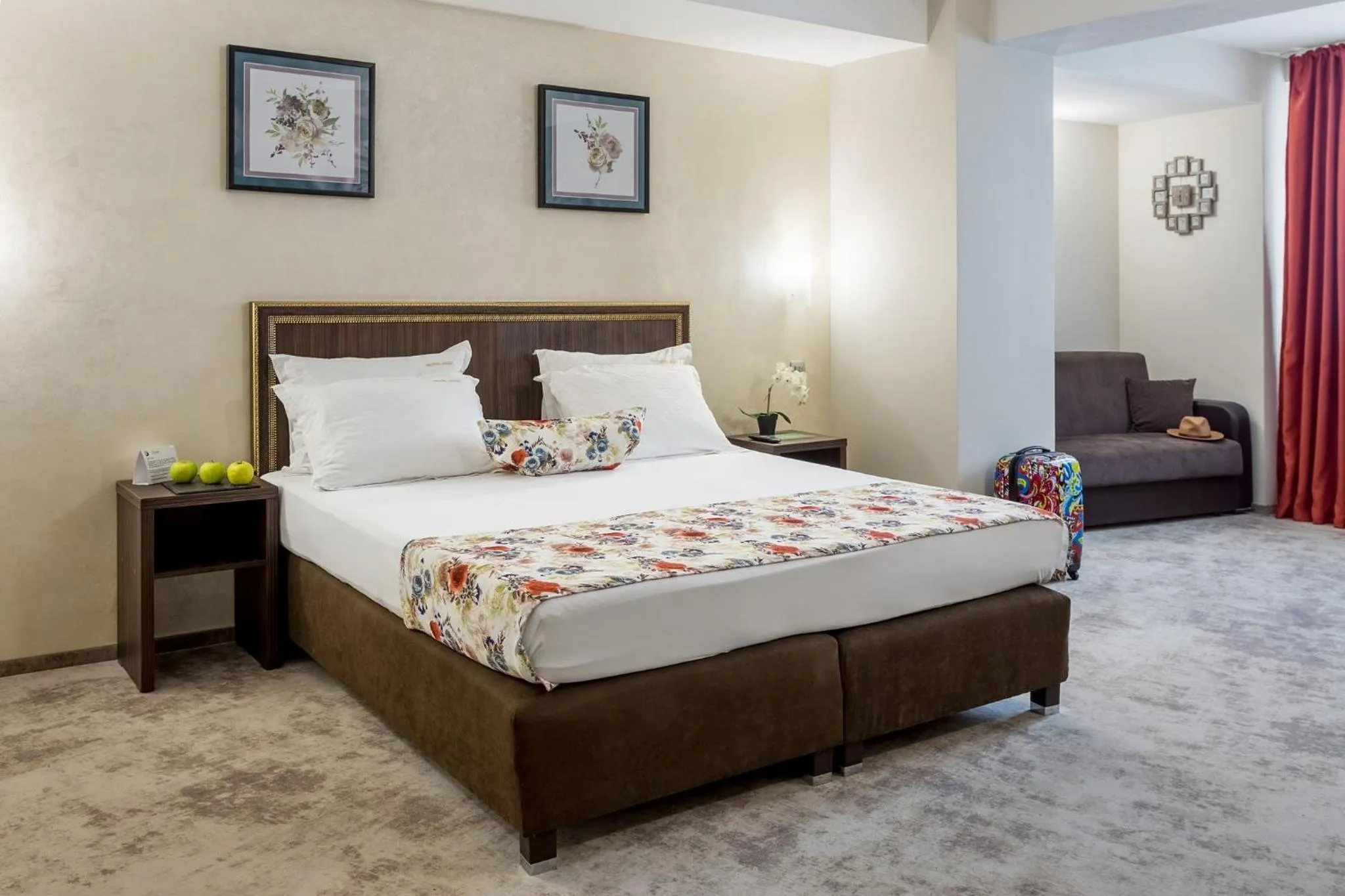 Bedroom, Bed in Prestige Boutique Hotel Craiova