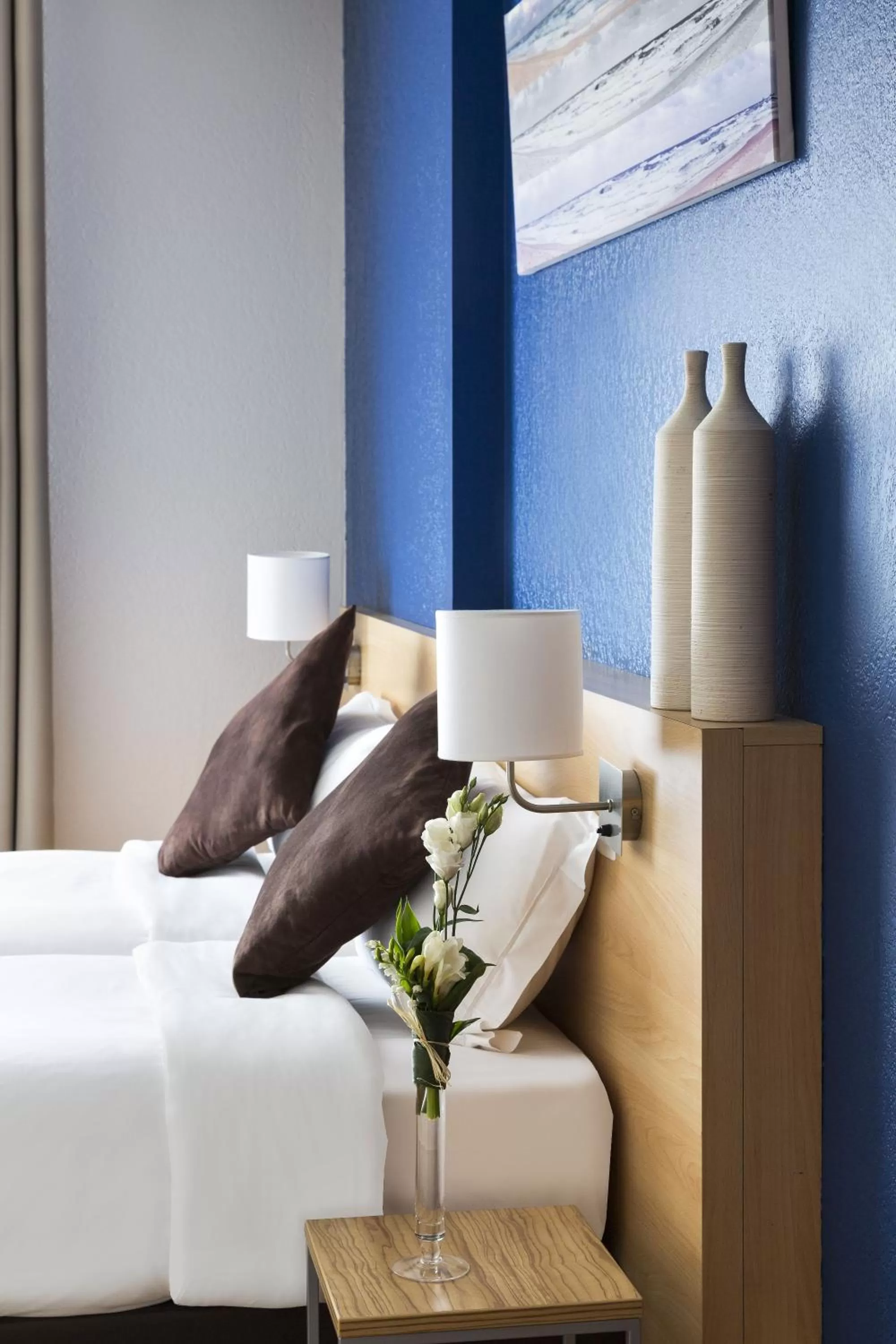 cot, Bed in Citadines Prado Chanot Marseille