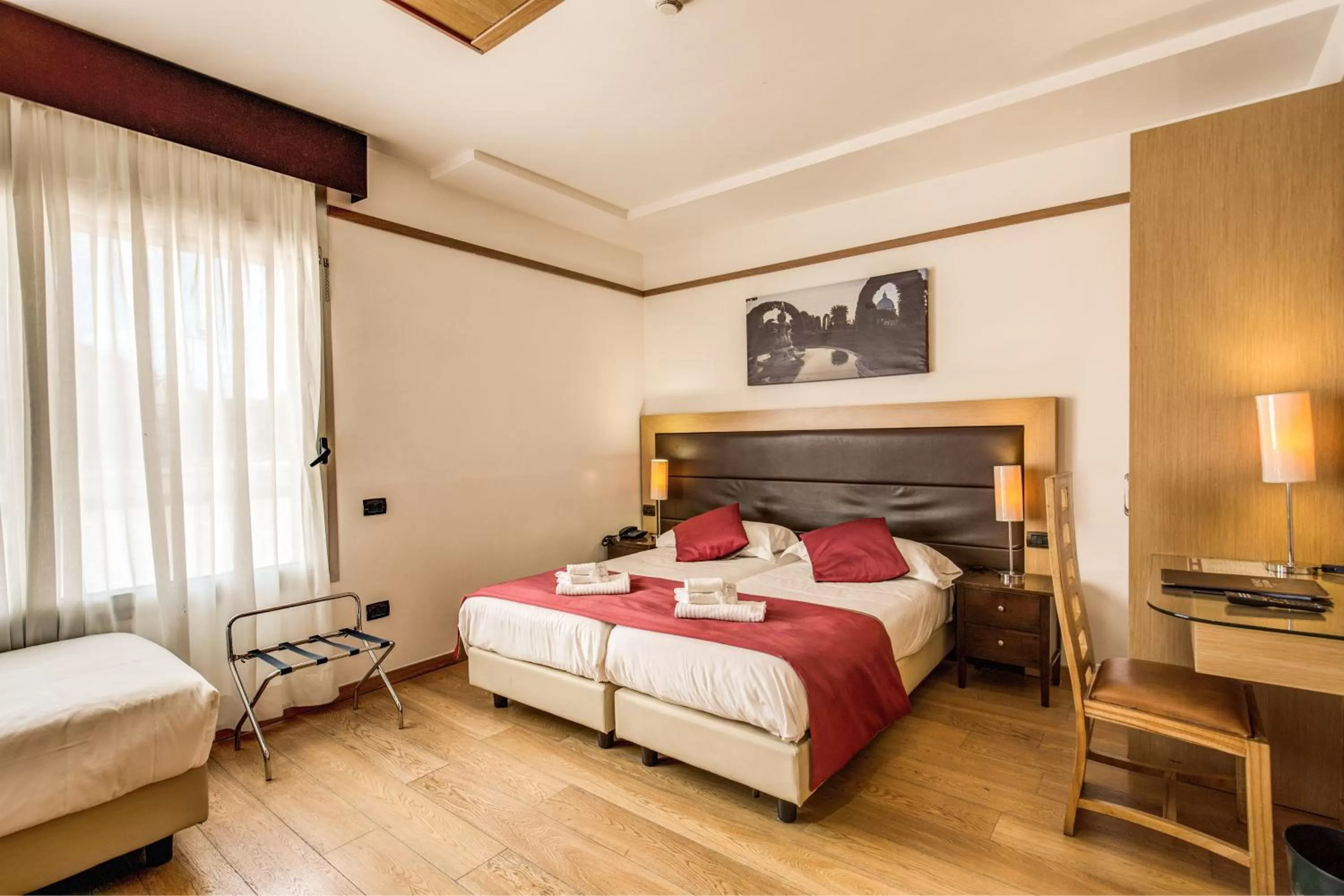 Property building, Bed in Ginevra Palace Hotel