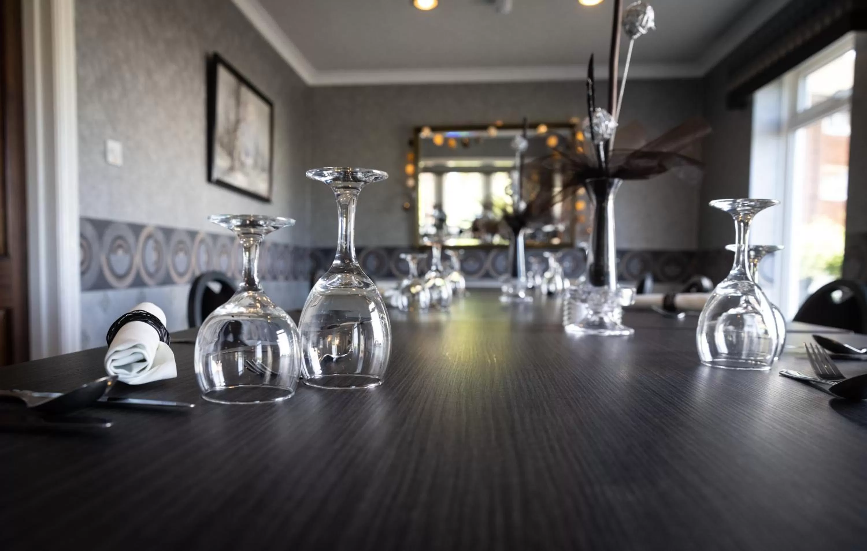 Restaurant/places to eat in Park Manor Hotel