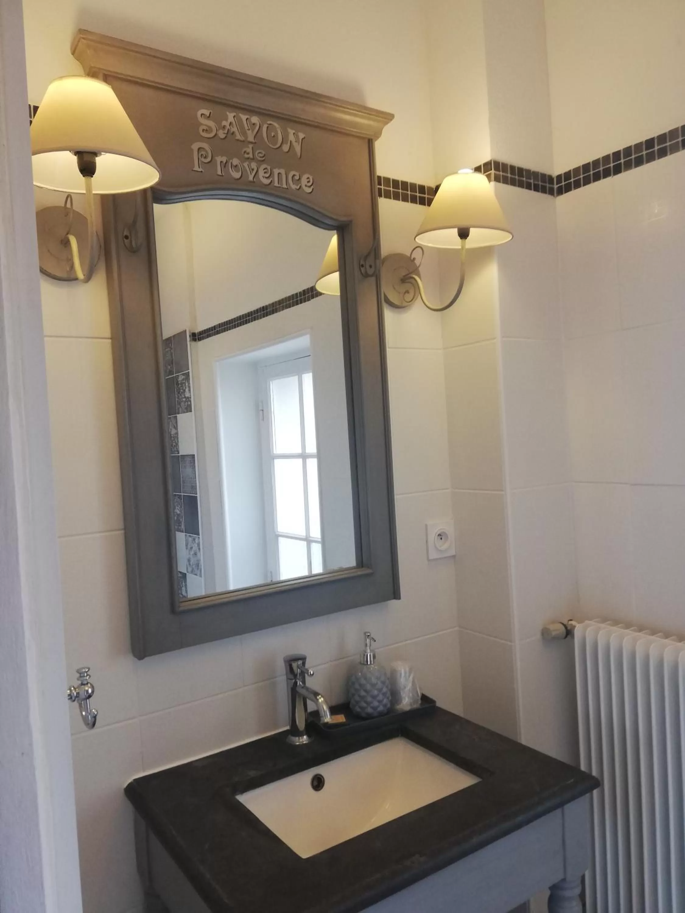 Bathroom in Château Les 4 Saisons