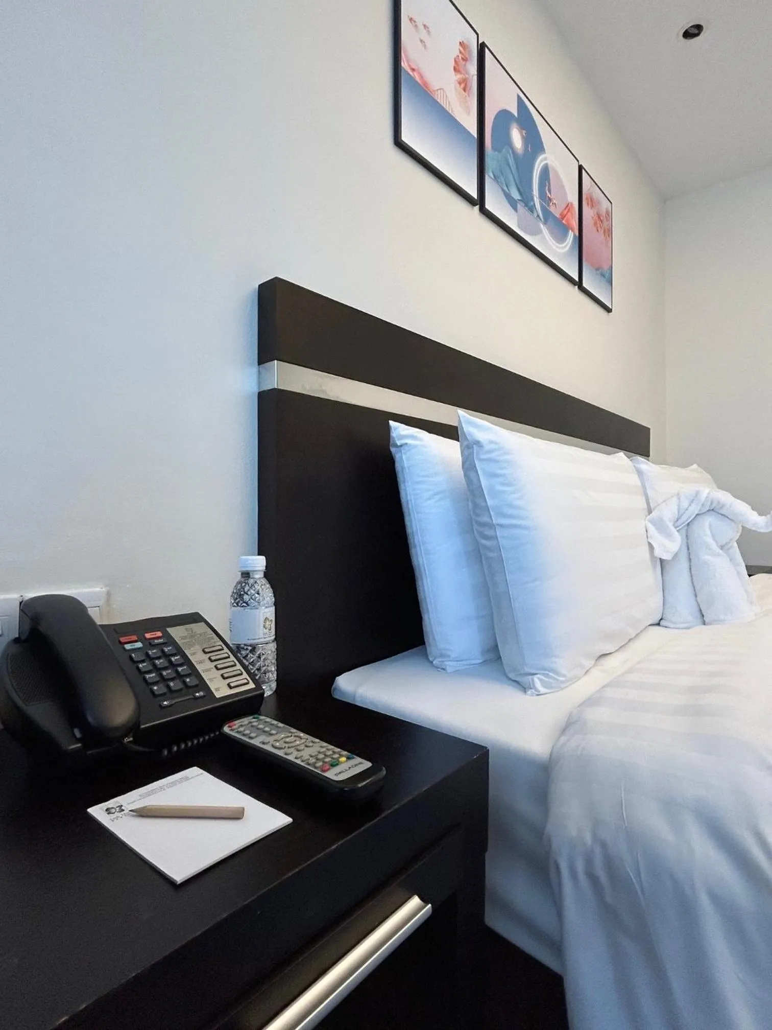 Bedroom, Bed in Link Hotel Singapore