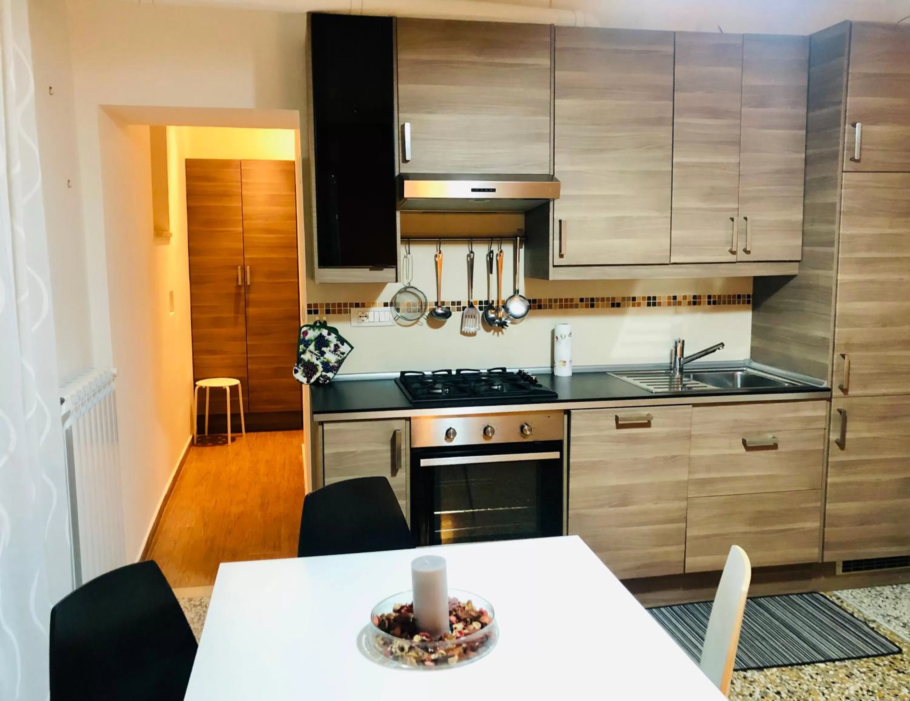 Kitchen or kitchenette in Relais Piazza Del Plebiscito B&B