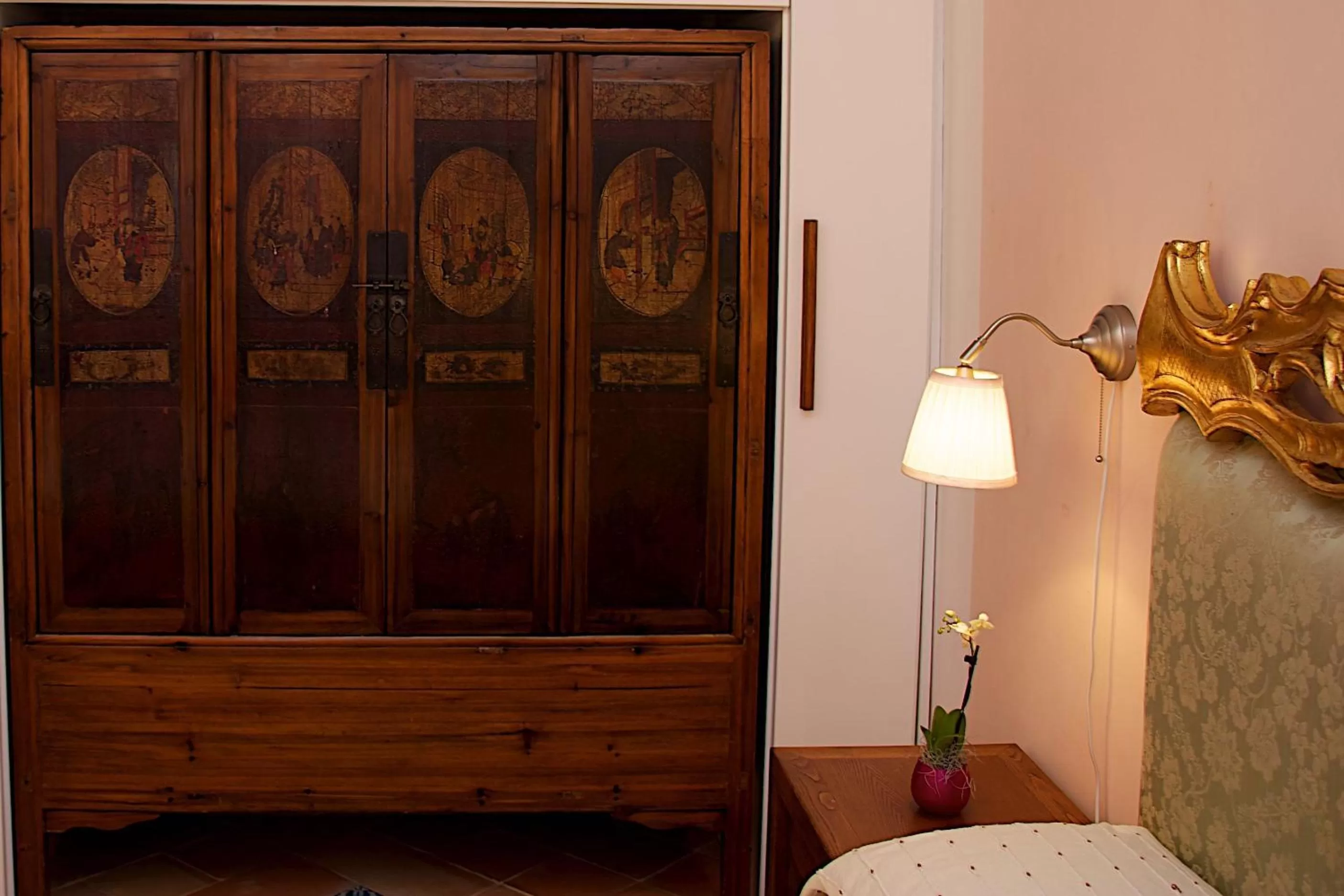 Decorative detail in Villa Lieta