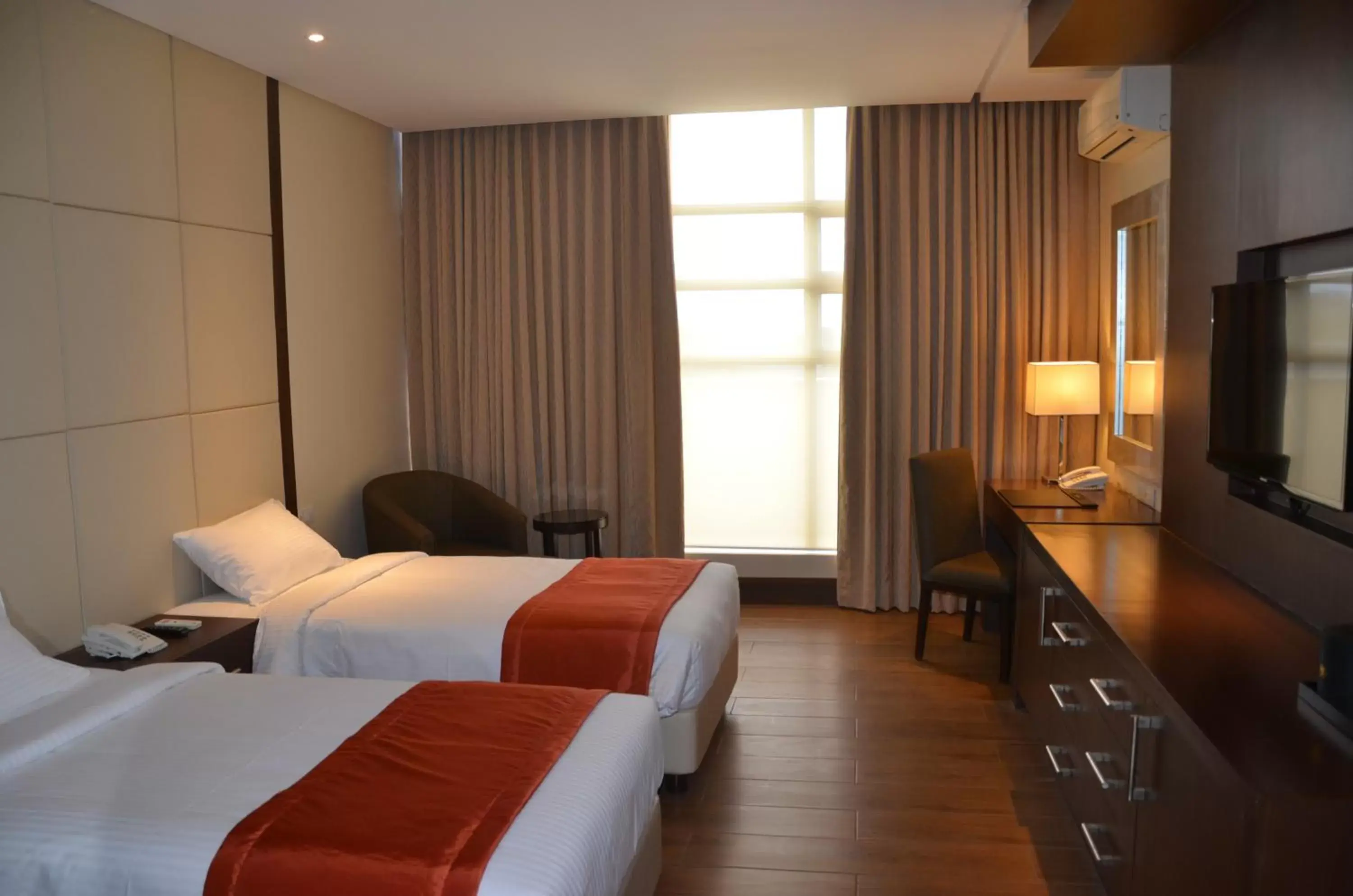 Superior Twin Room in Hotel Monticello Tagaytay Superior Twin Room in Hotel Monticello Tagaytay