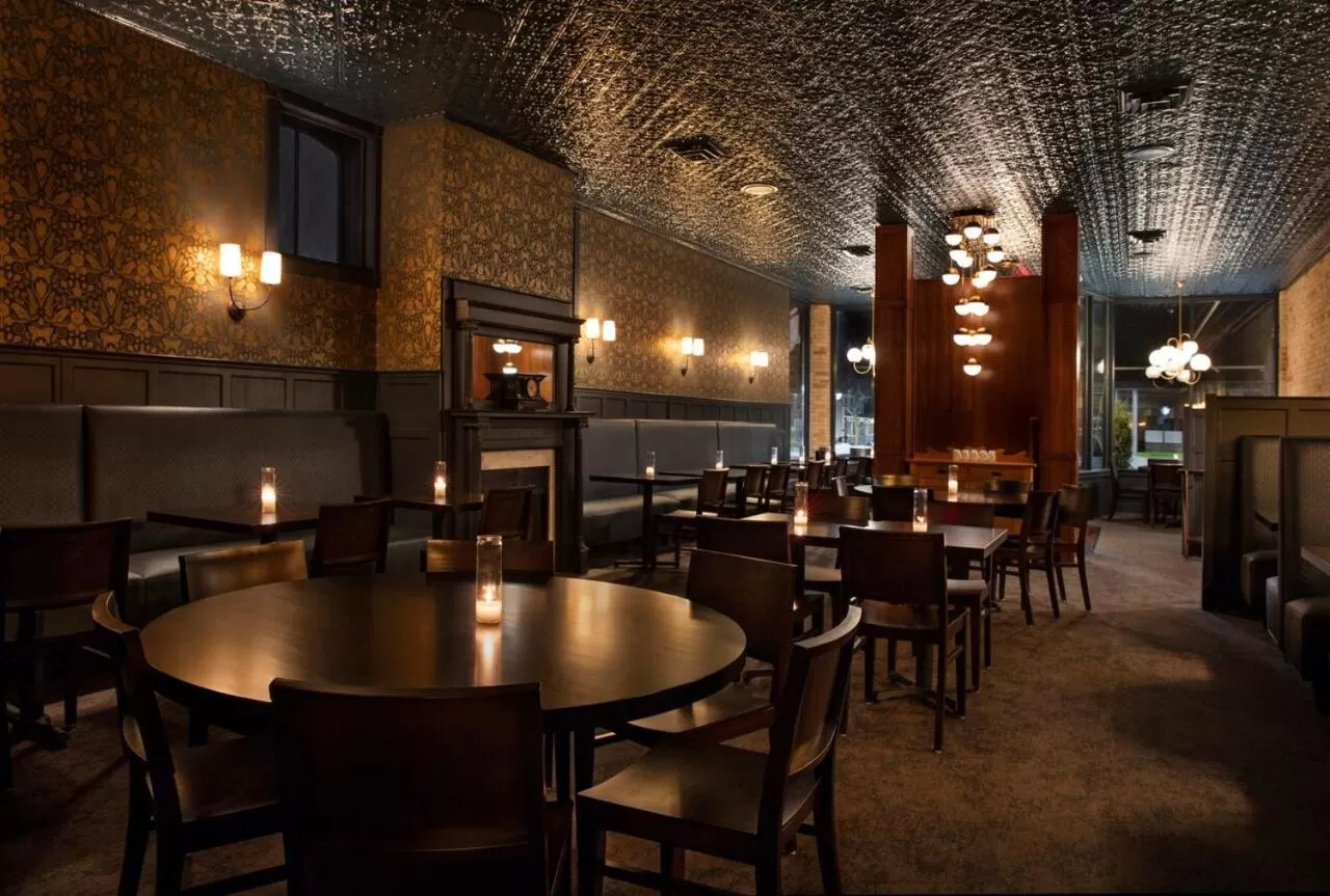 Restaurant/places to eat in Inn at Cedar Crossing