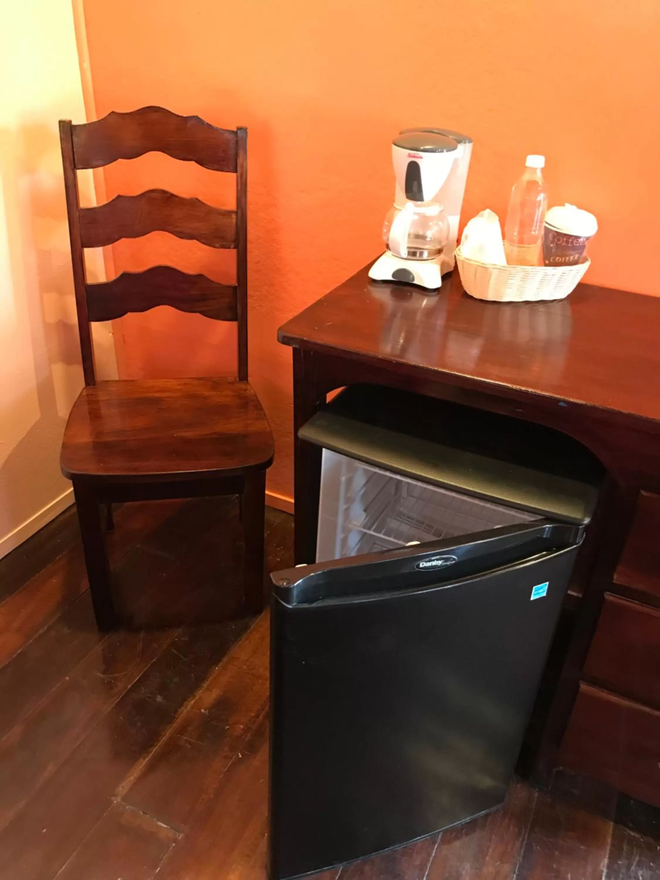 Coffee/tea facilities in Tropical Paradise