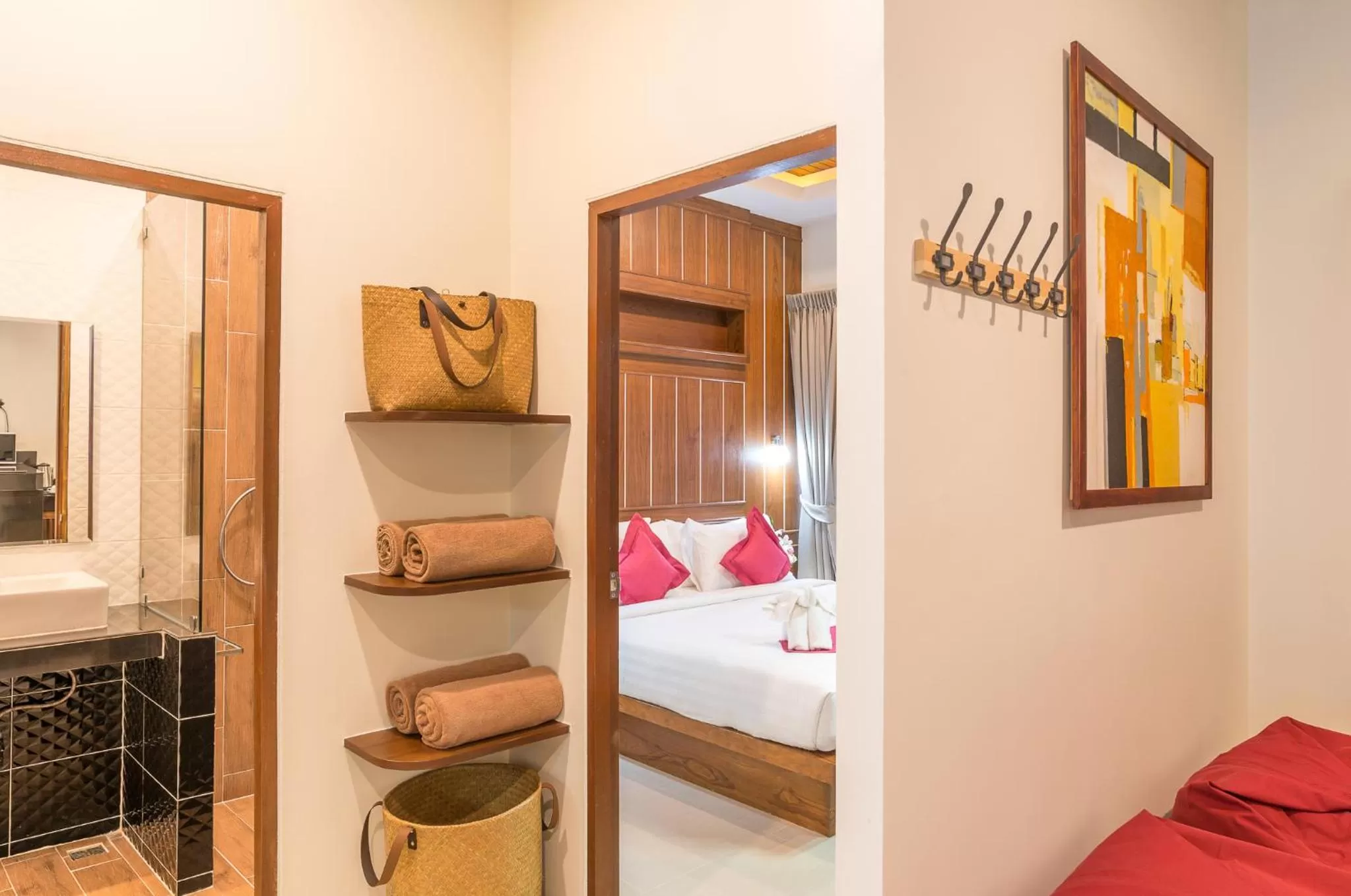 Bathroom, Bed in The Scene Cliff View Villas