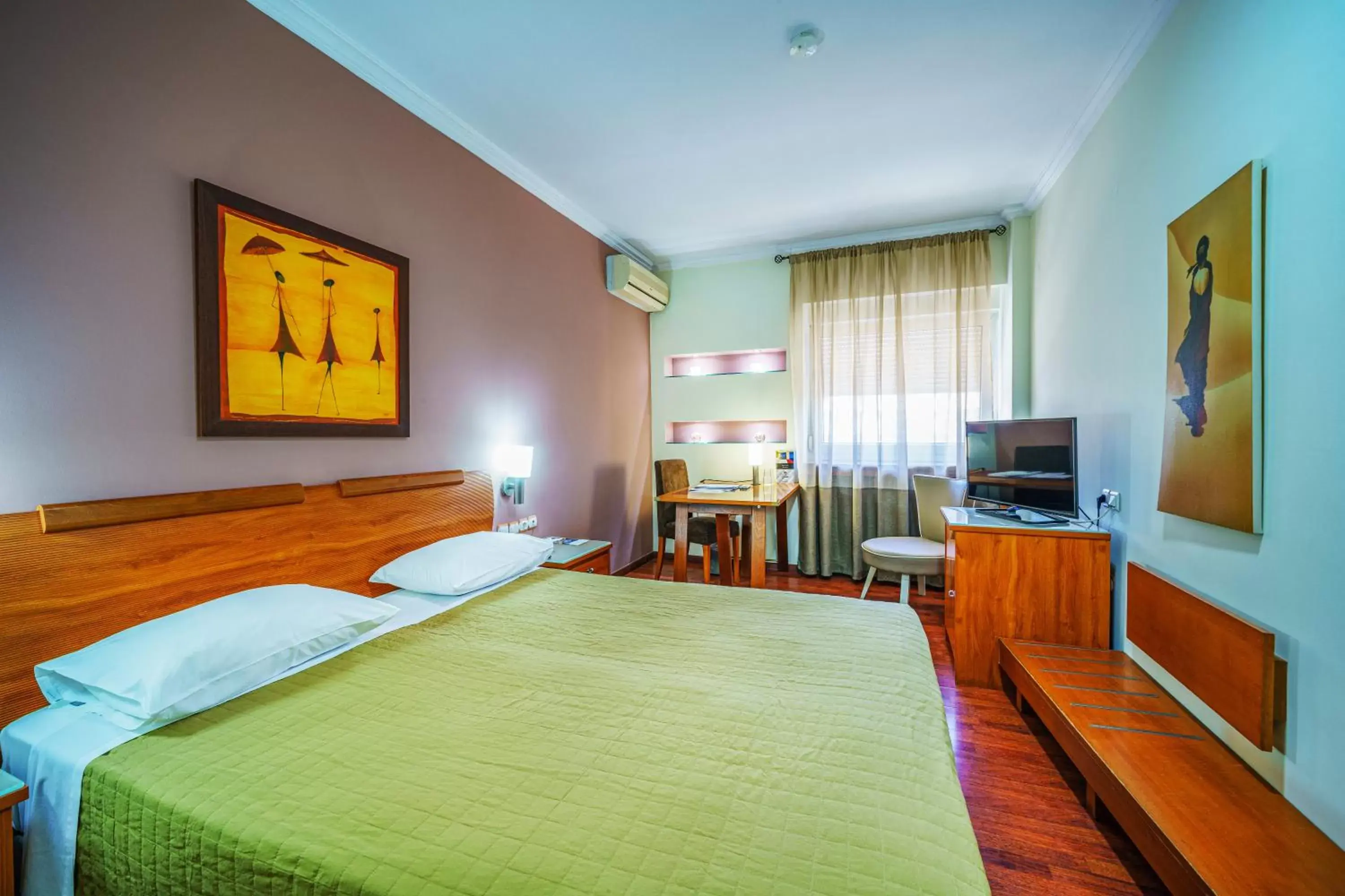 Double Room in Capsis Hotel Thessaloniki Double Room in Capsis Hotel Thessaloniki