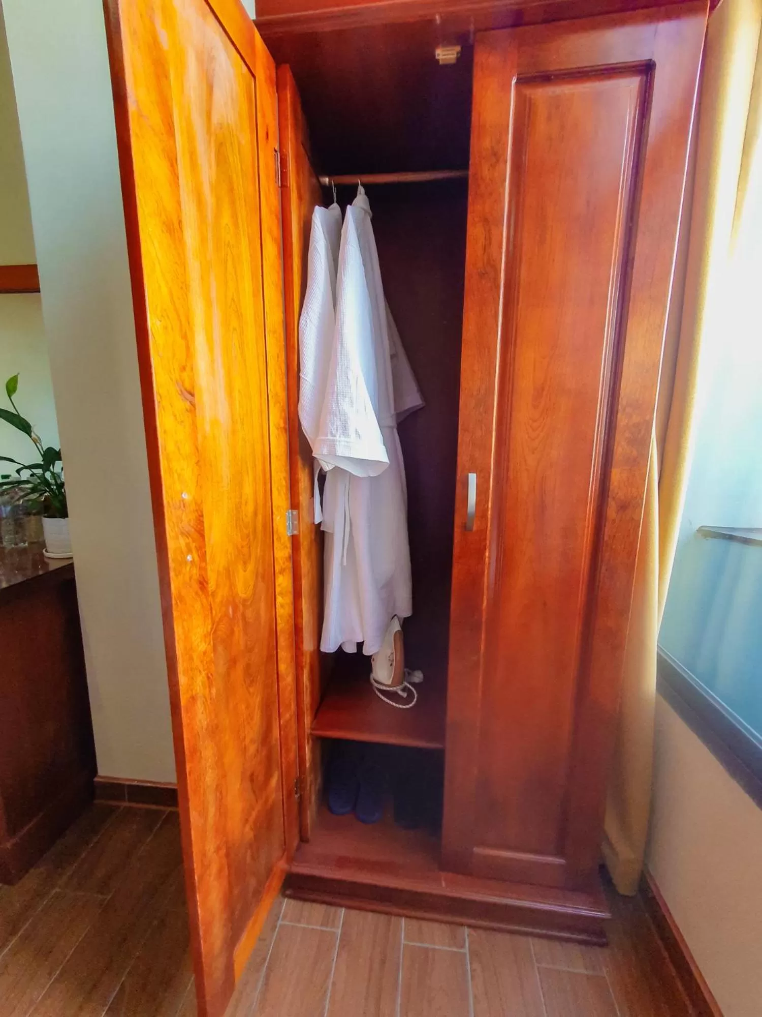 wardrobe, Bathroom in LEHA Saigon Hotel Airport