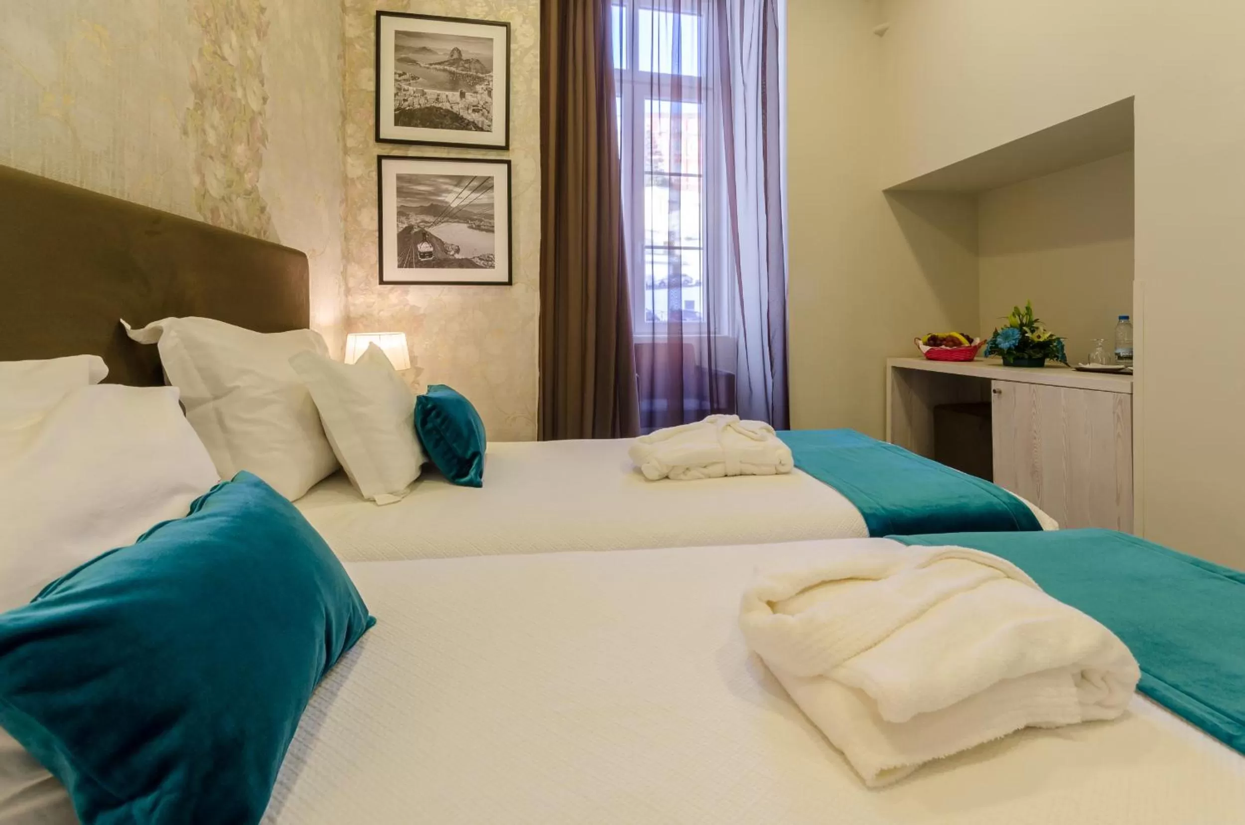 Bedroom, Bed in Hotel INN Rossio