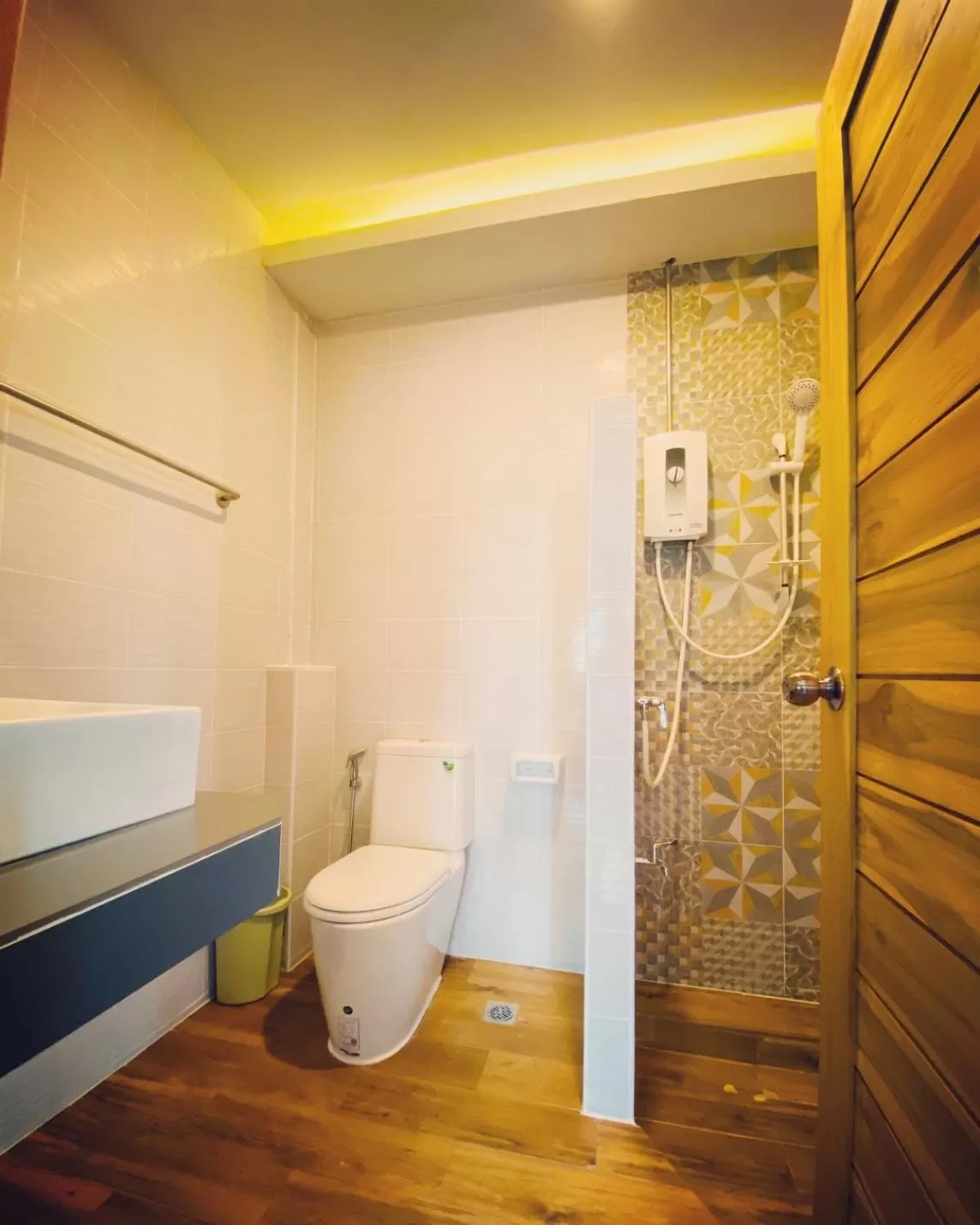 Budget Twin Room in Leela Boutique (ลีลาบูทีค)