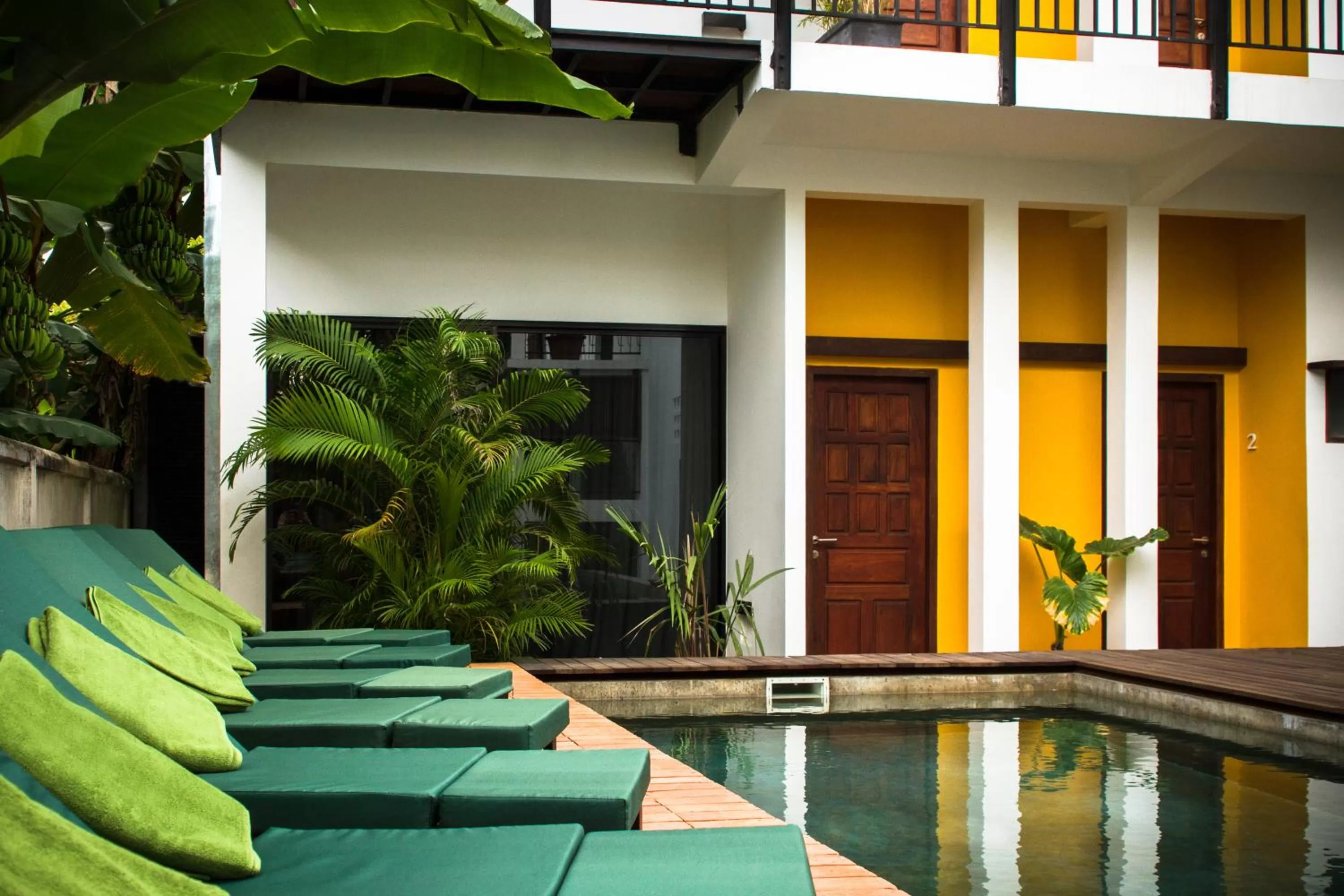 Solarium in Pages Rooms Hotel