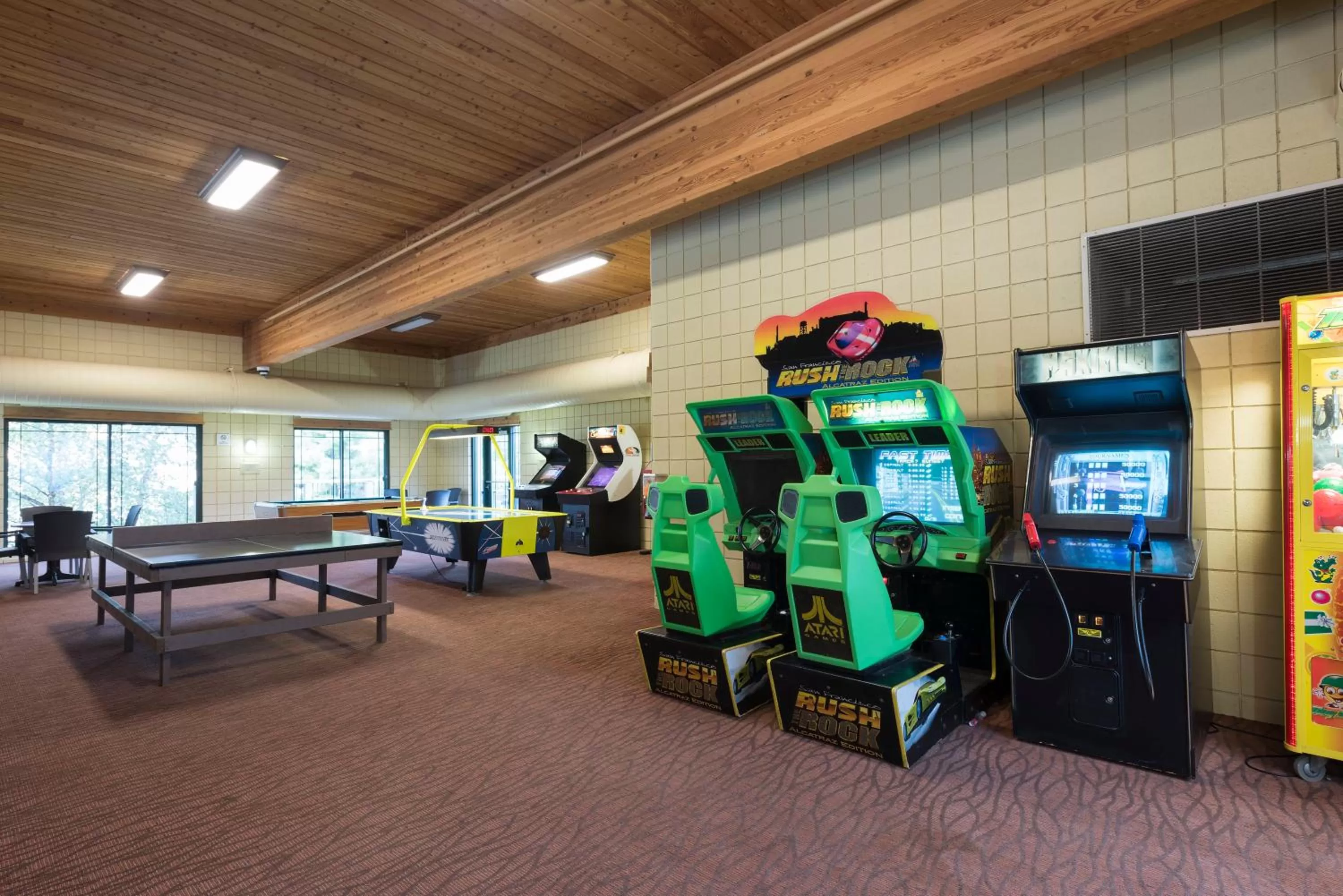 Game Room in Holiday Inn Express Holland by IHG
