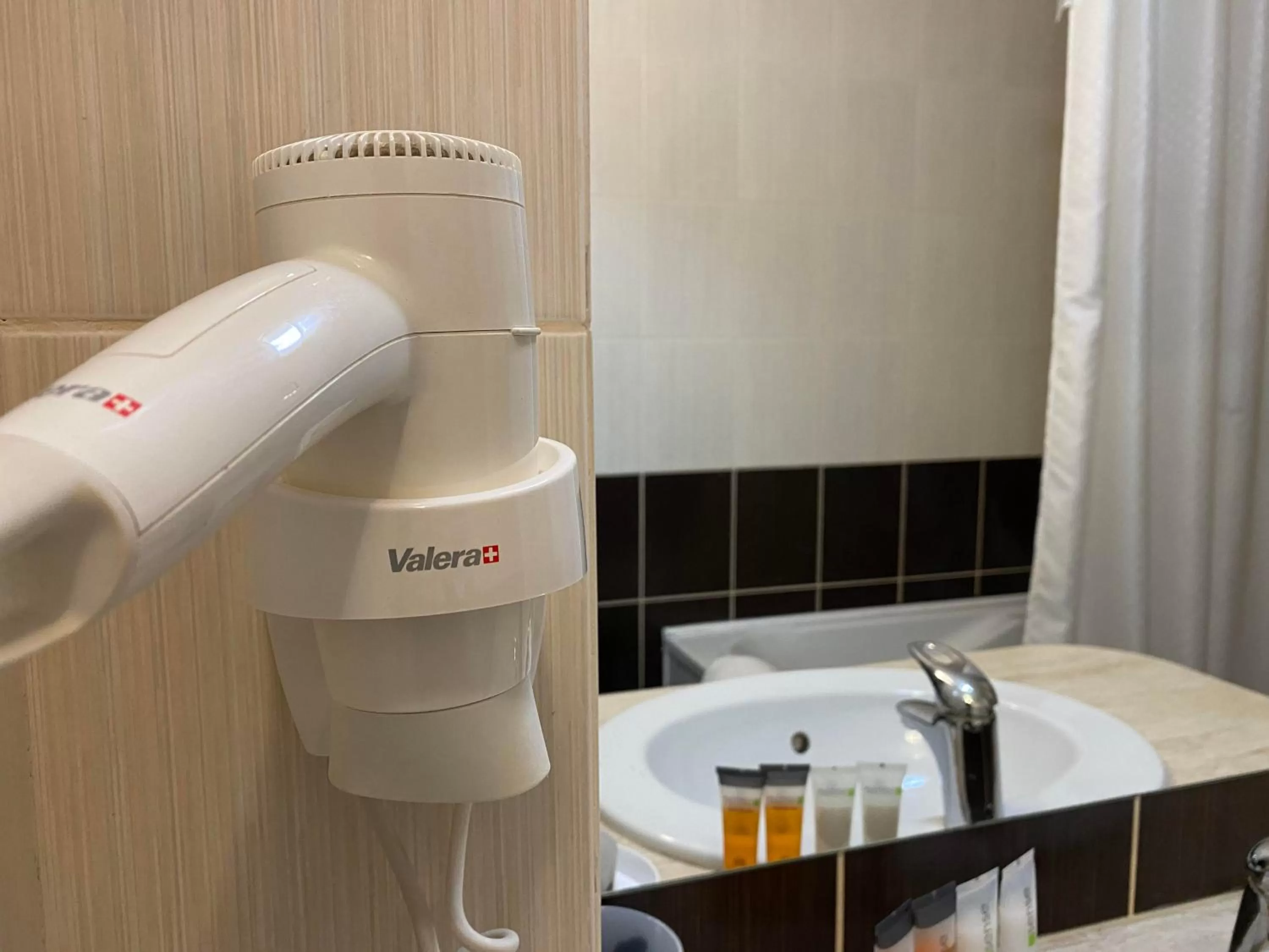 Bathroom in irisHotels