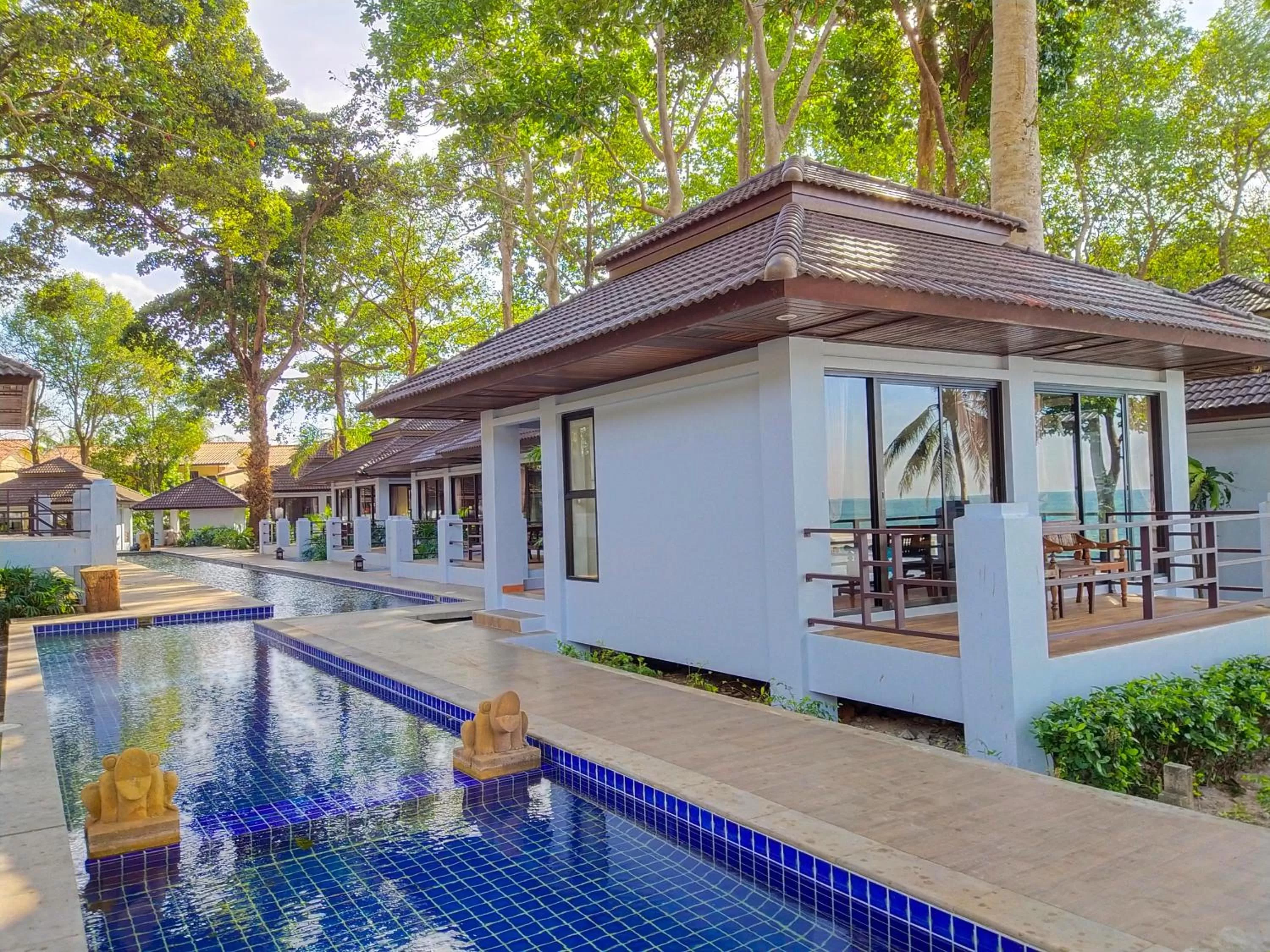 Property building in Chang Buri Resort & Koh Chang Hillside