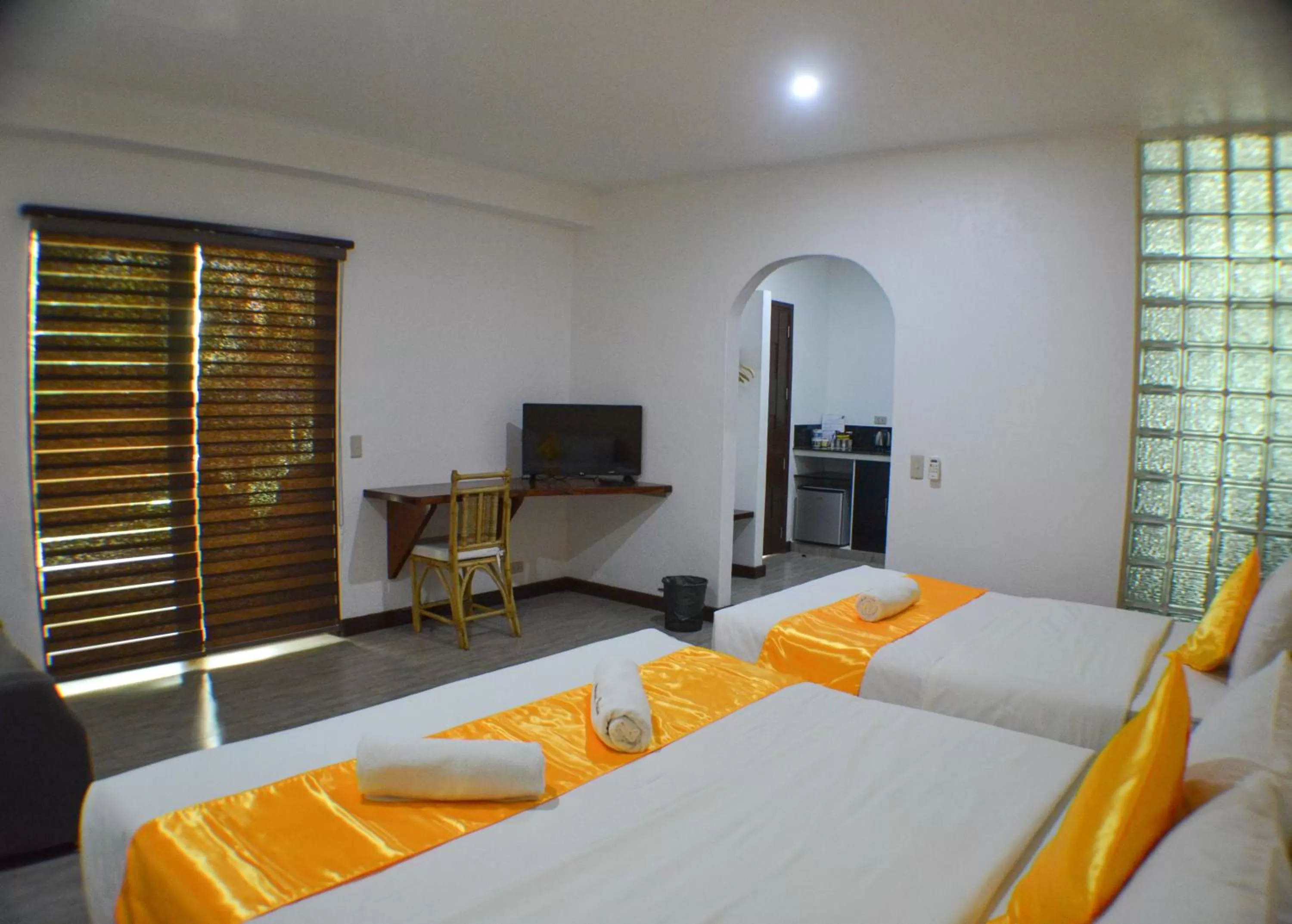 Bed in Munting Paraiso