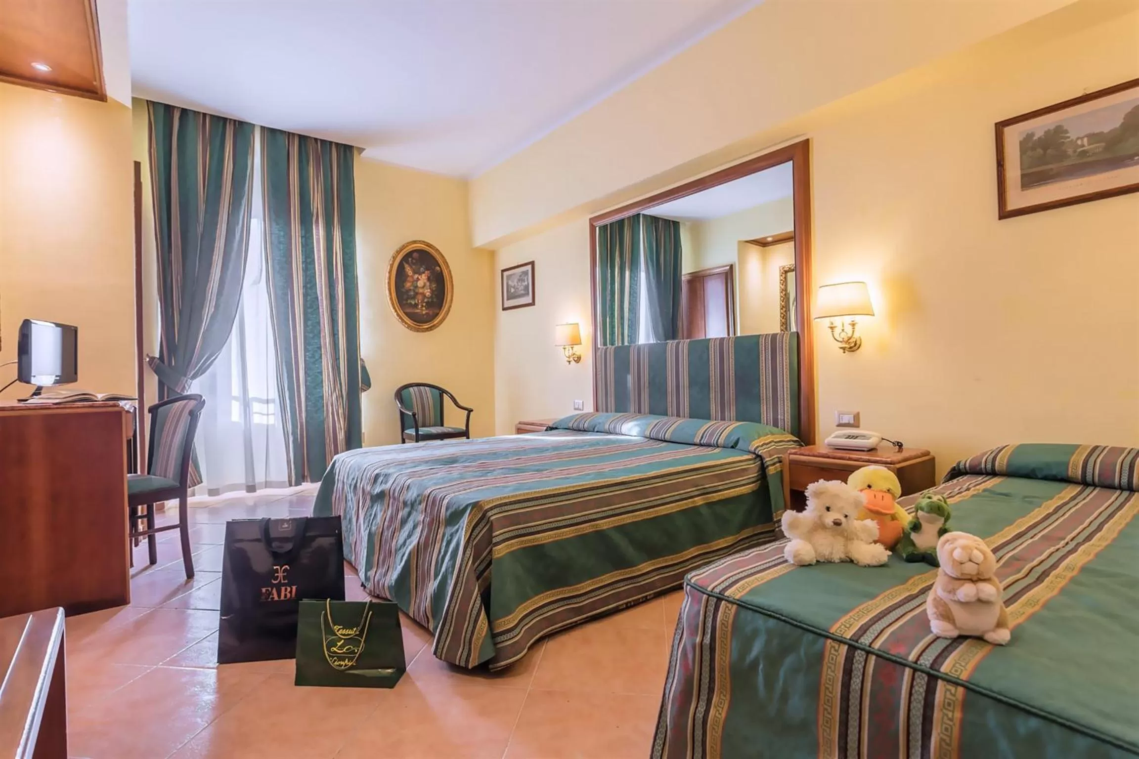 Day, Bed in Raeli Hotel Archimede